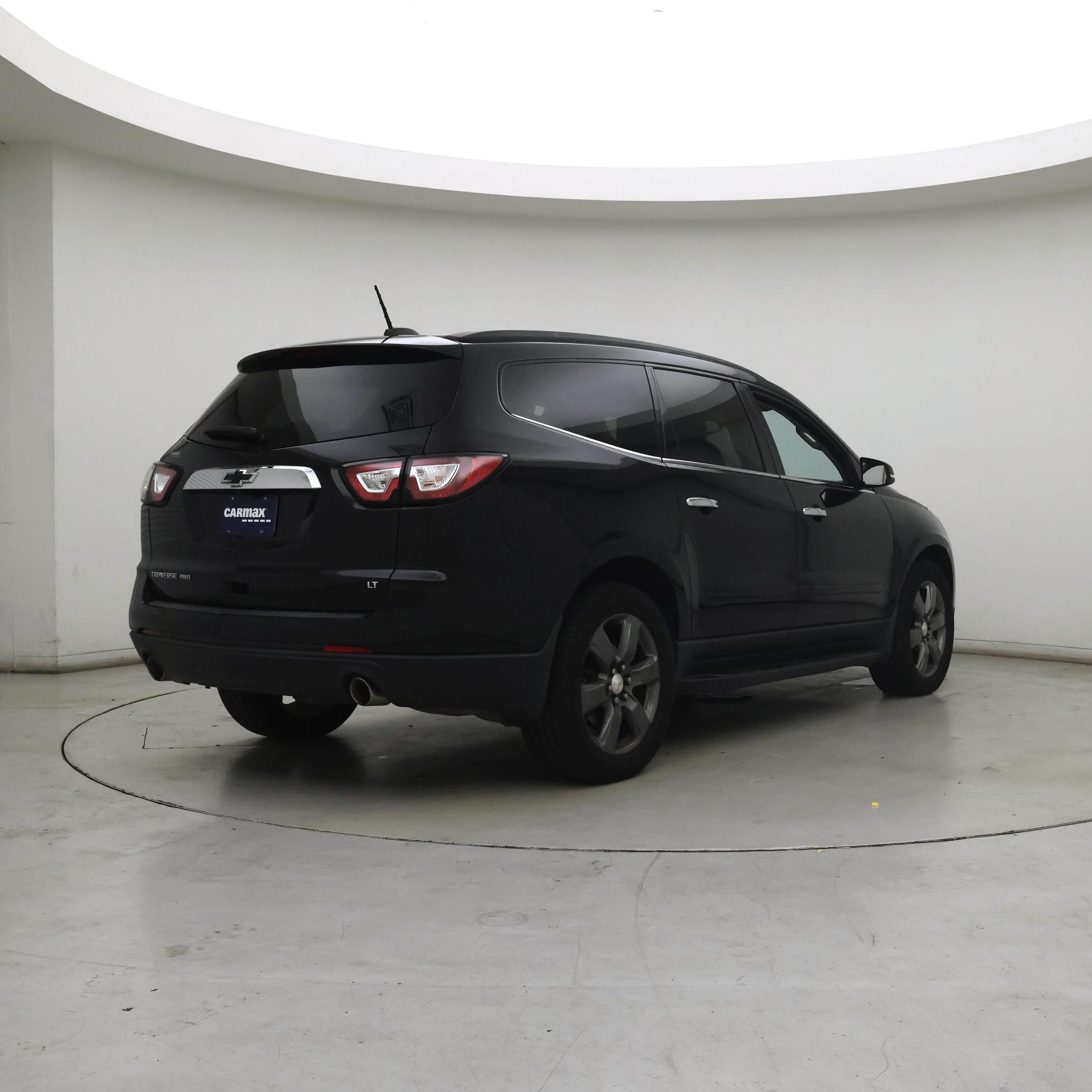 Thumbnail: 2017 Chevrolet Traverse - 8
