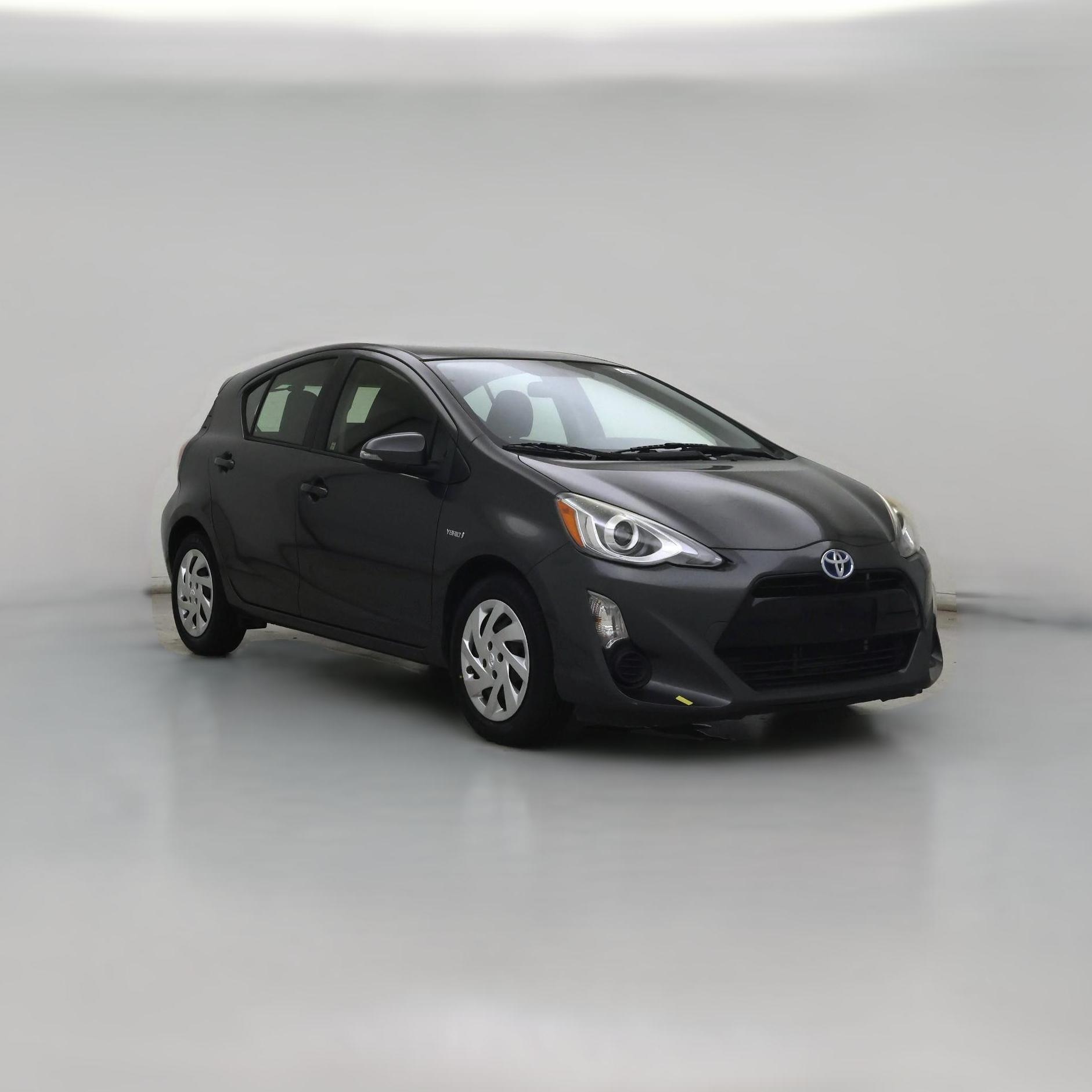 Thumbnail: 2015 Toyota Prius c - 1