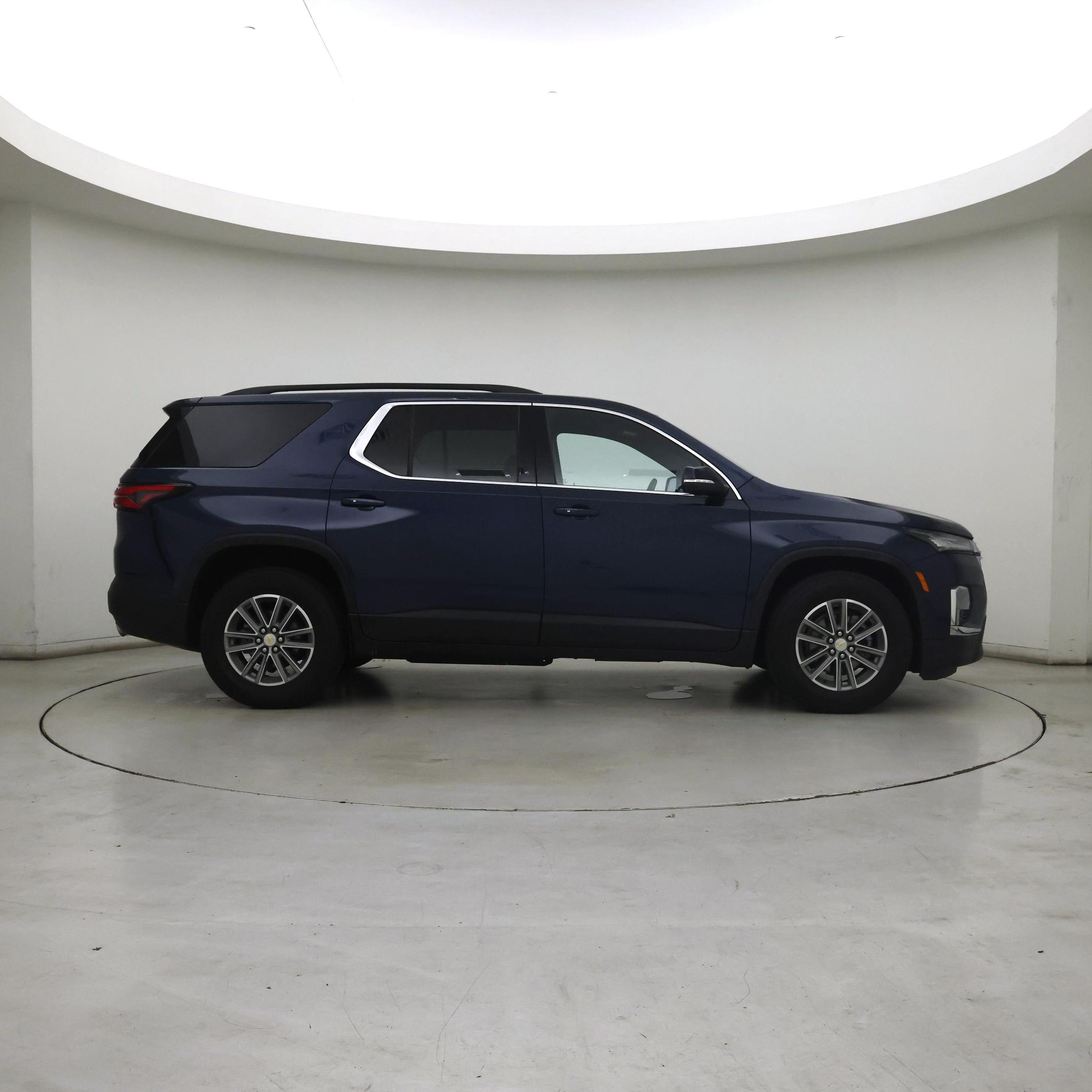 Thumbnail: 2022 Chevrolet Traverse - 7