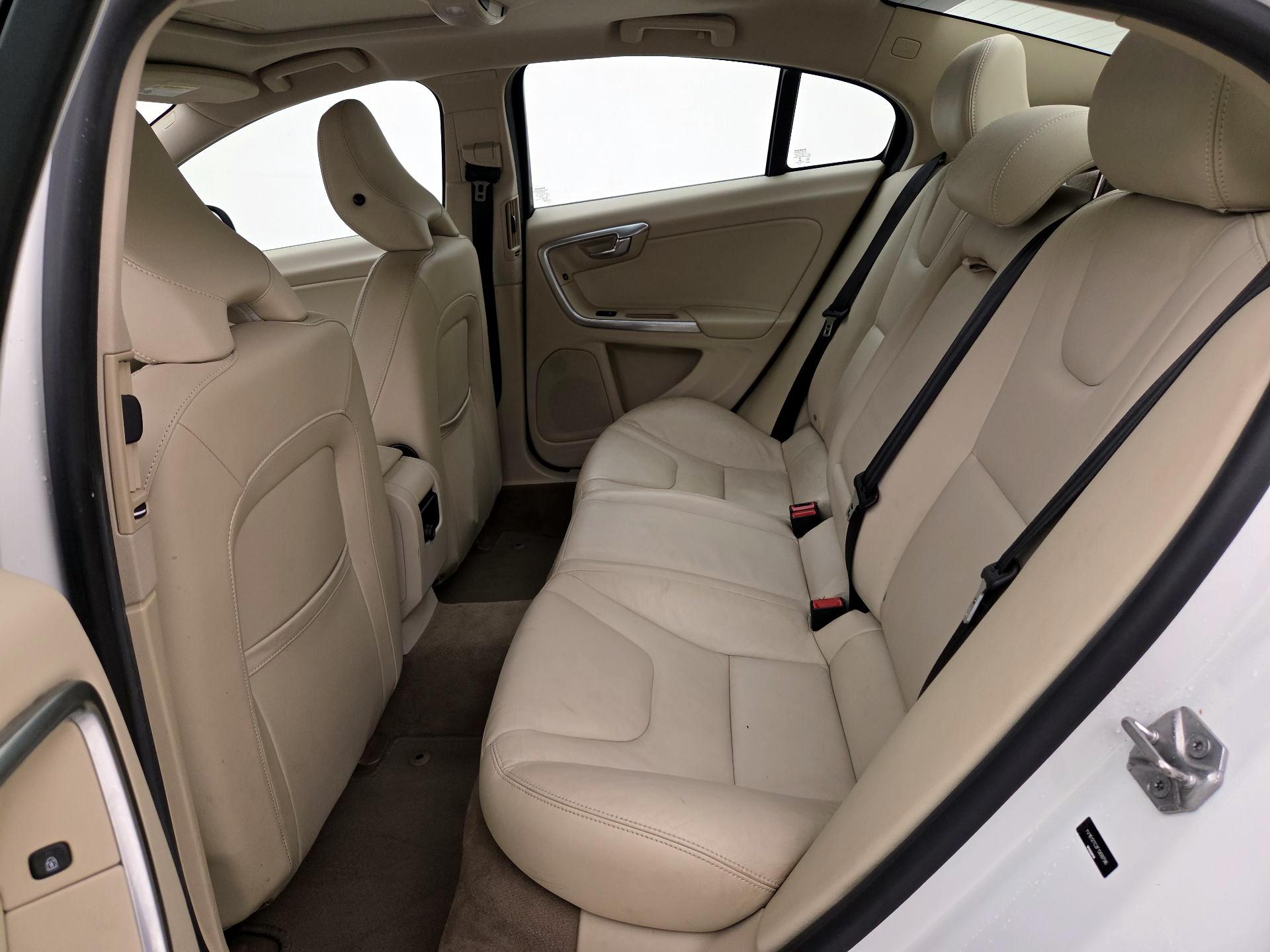 Thumbnail: 2015 Volvo S60 - 20