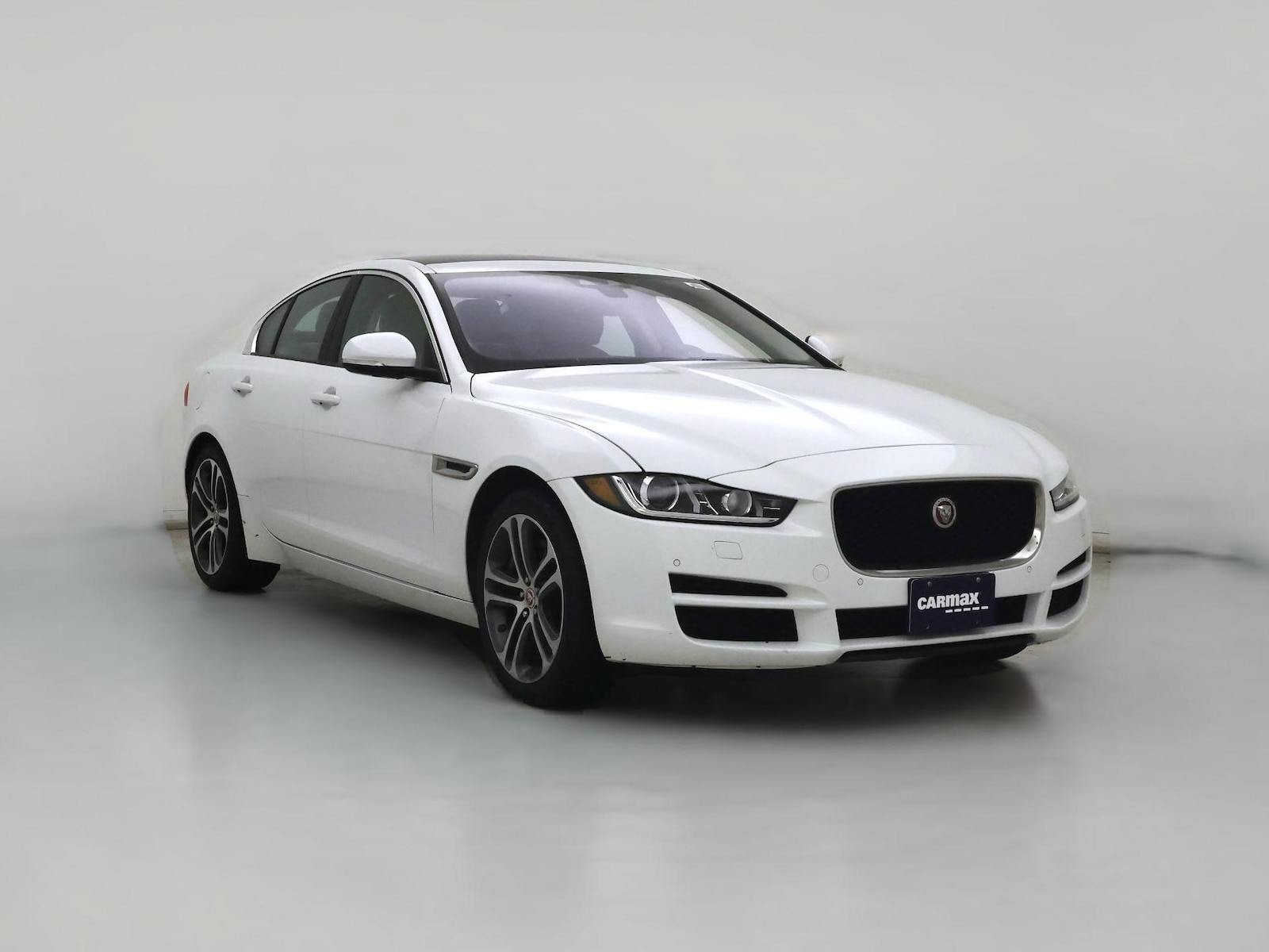 2017 Jaguar Xe