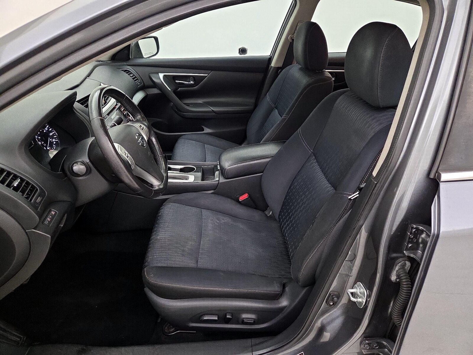 Power Seat(s) & Side Airbags