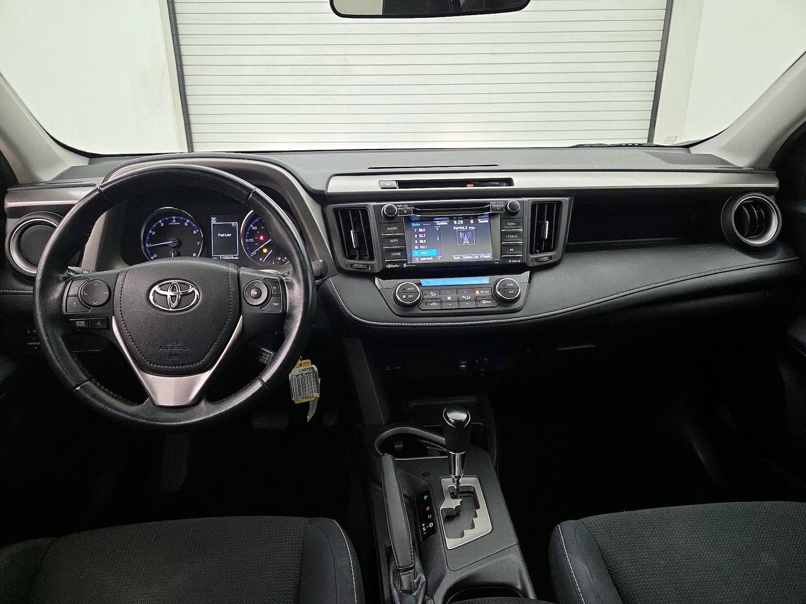 2016 Toyota RAV4 XLE - Photo 10