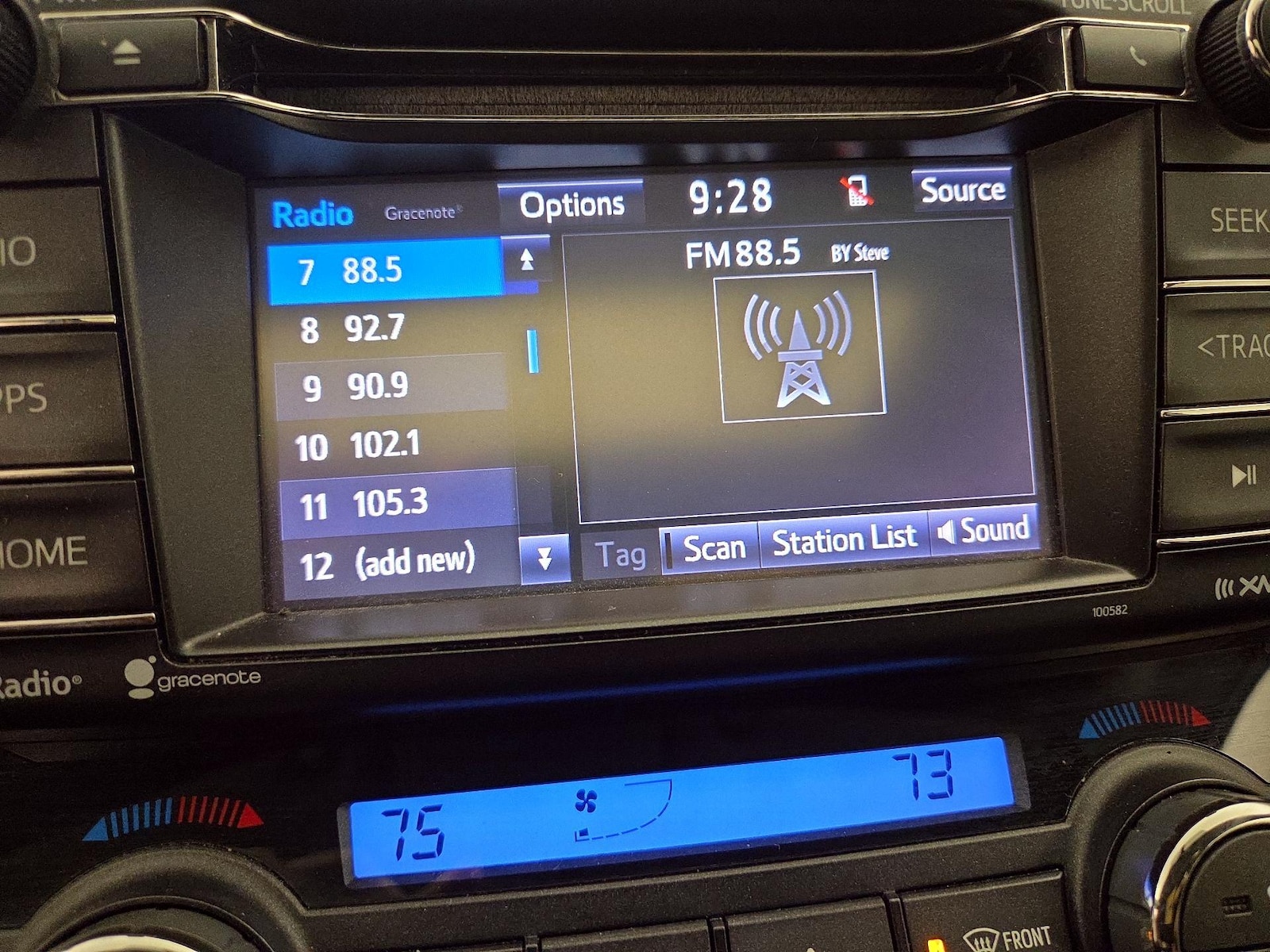 2016 Toyota RAV4 XLE - Photo 16