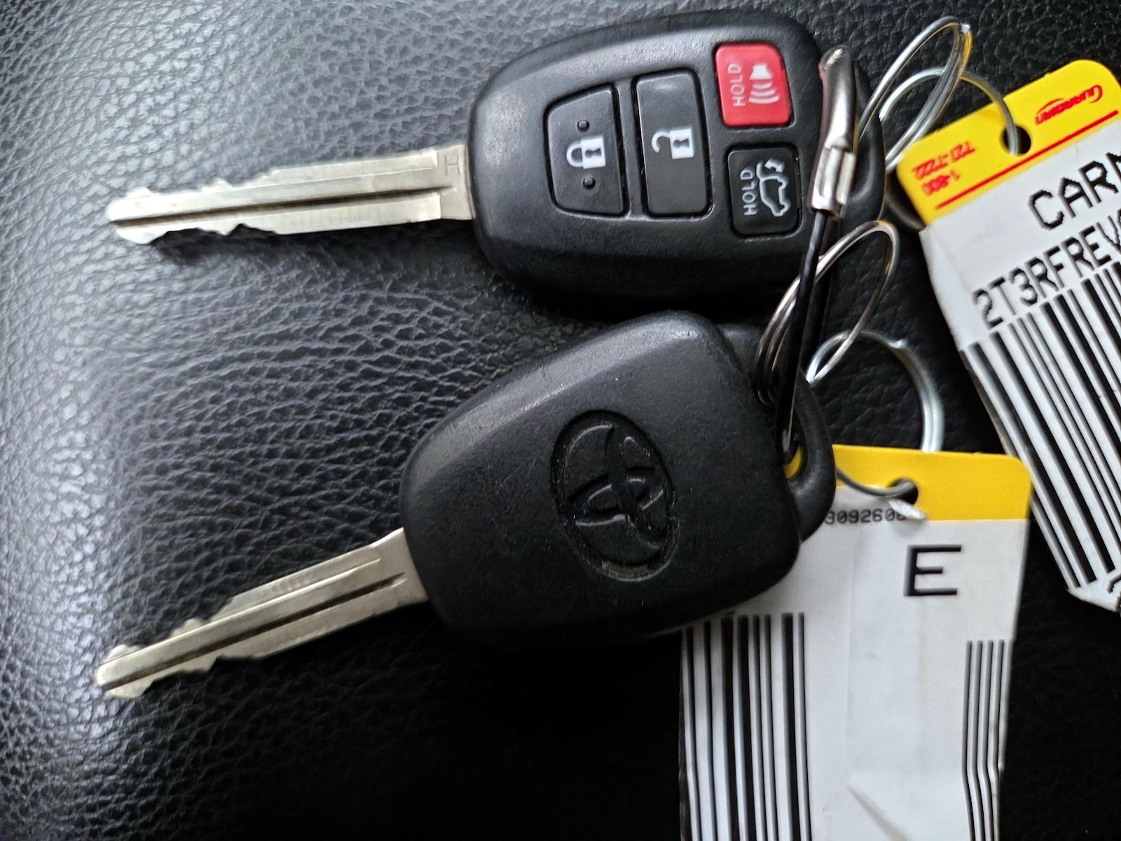 2016 Toyota RAV4 XLE - Photo 24