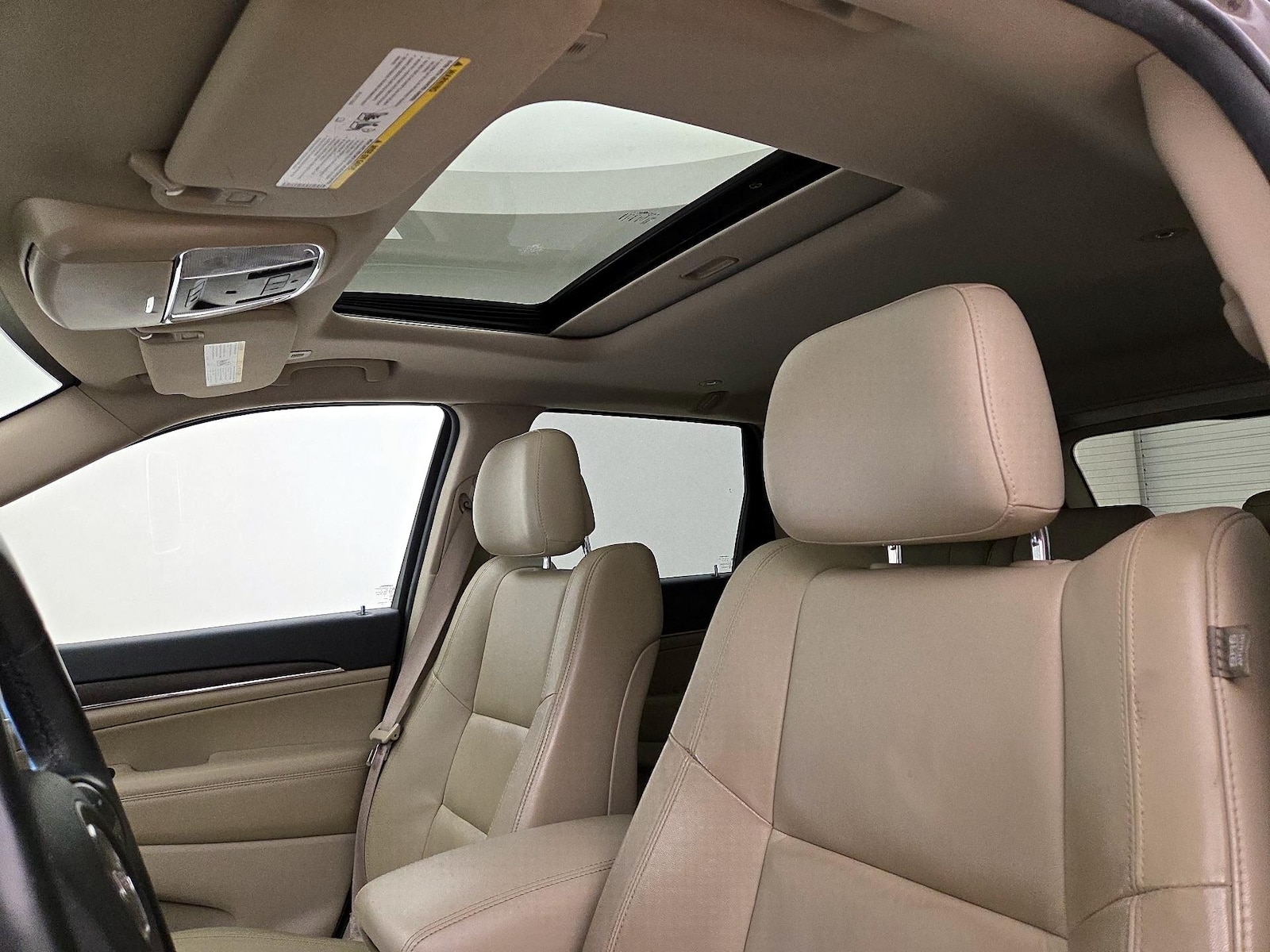 Sunroof(s) & Overhead Airbags