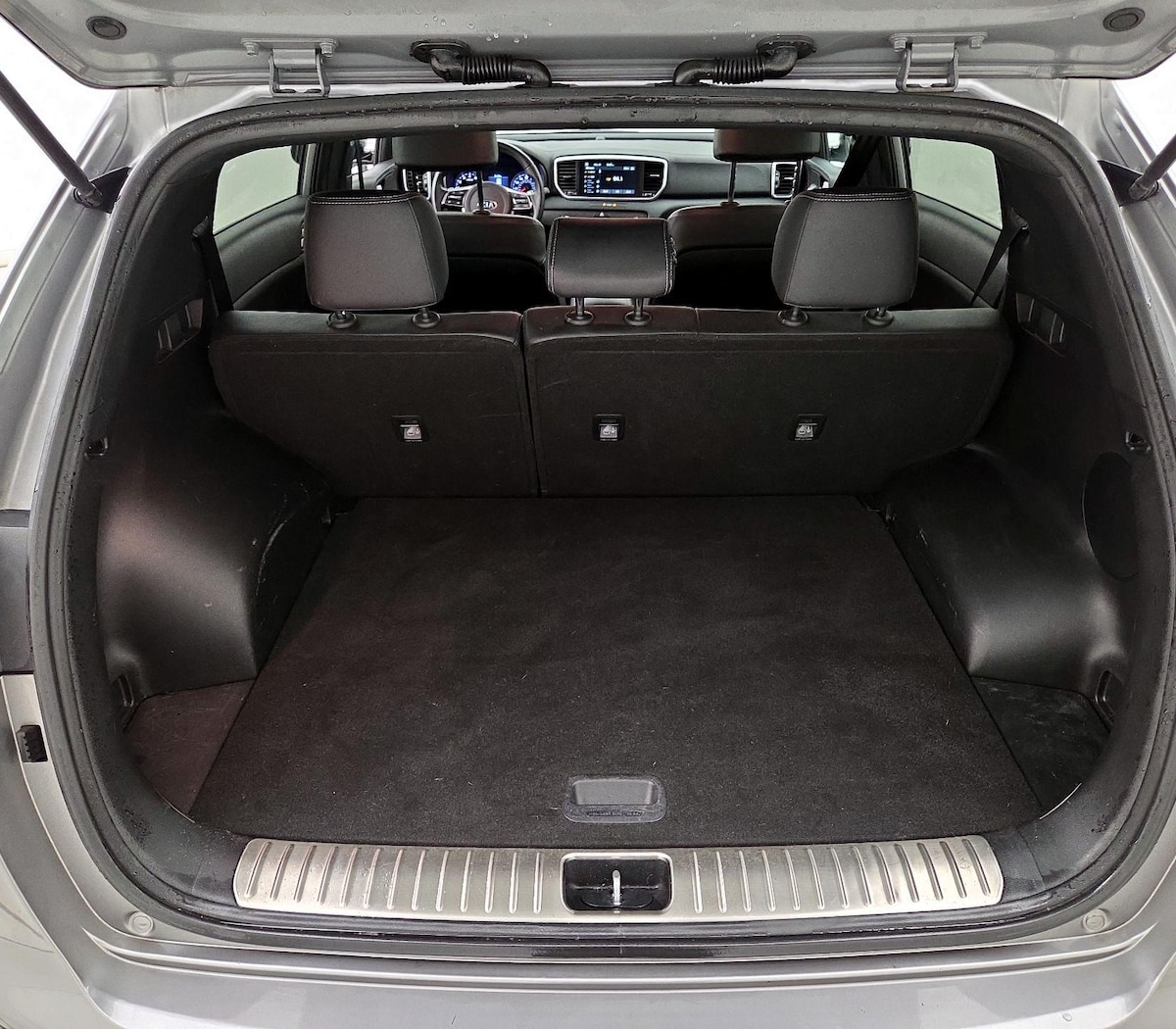 Trunk/Cargo (Seats Up)