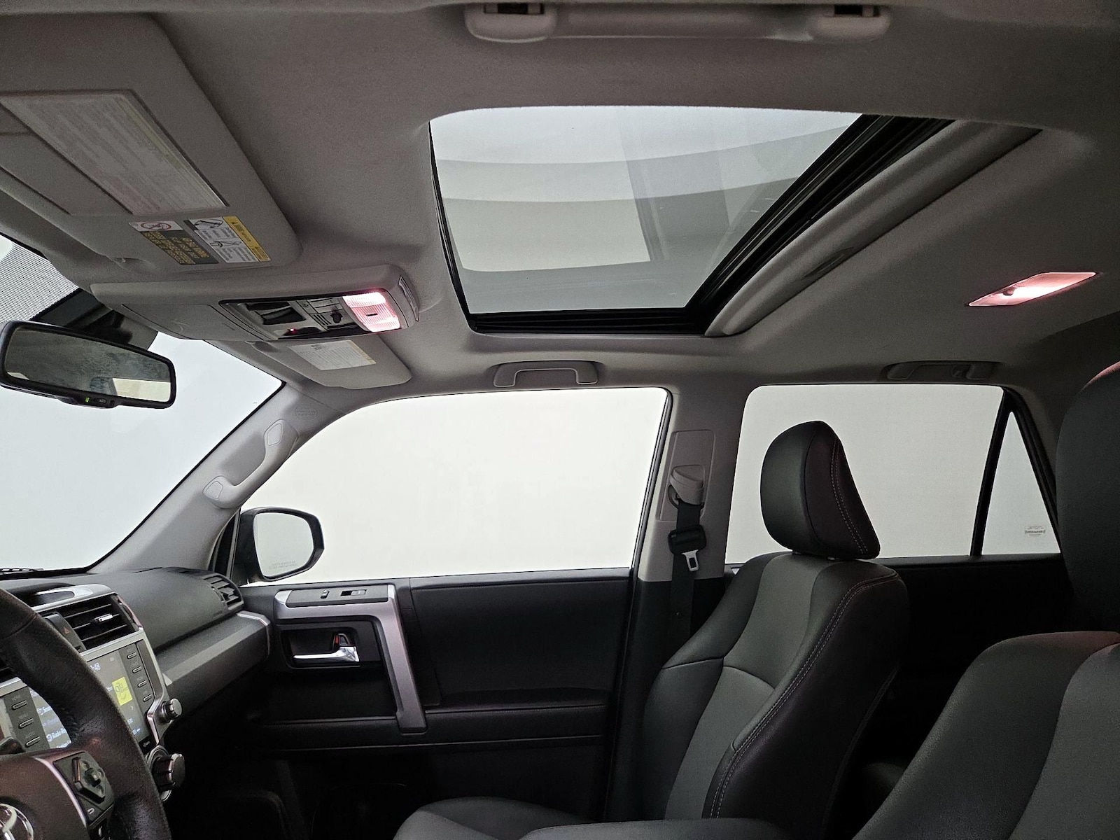 Sunroof(s) & Overhead Airbags