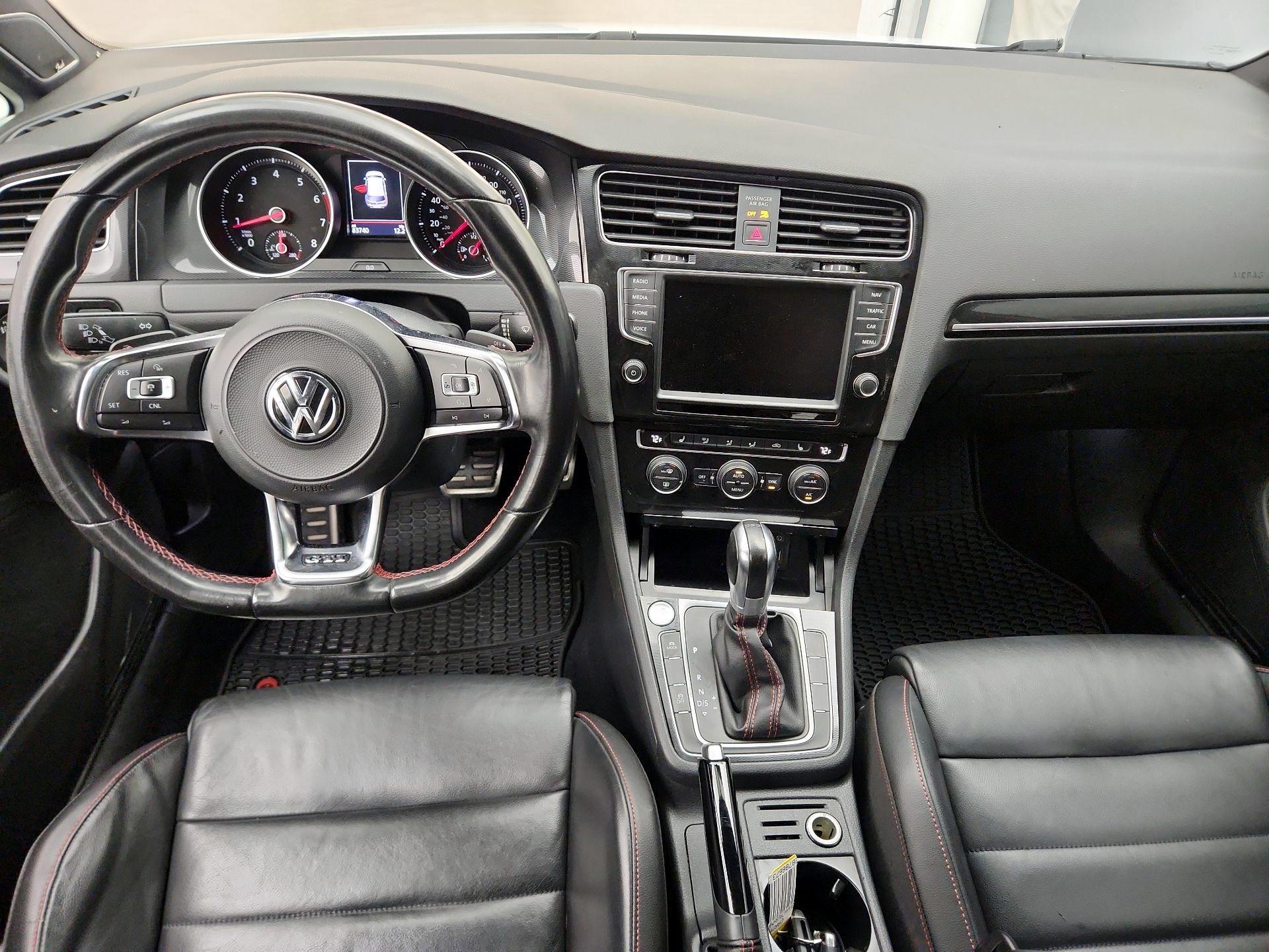 Thumbnail: 2017 Volkswagen Golf - 9