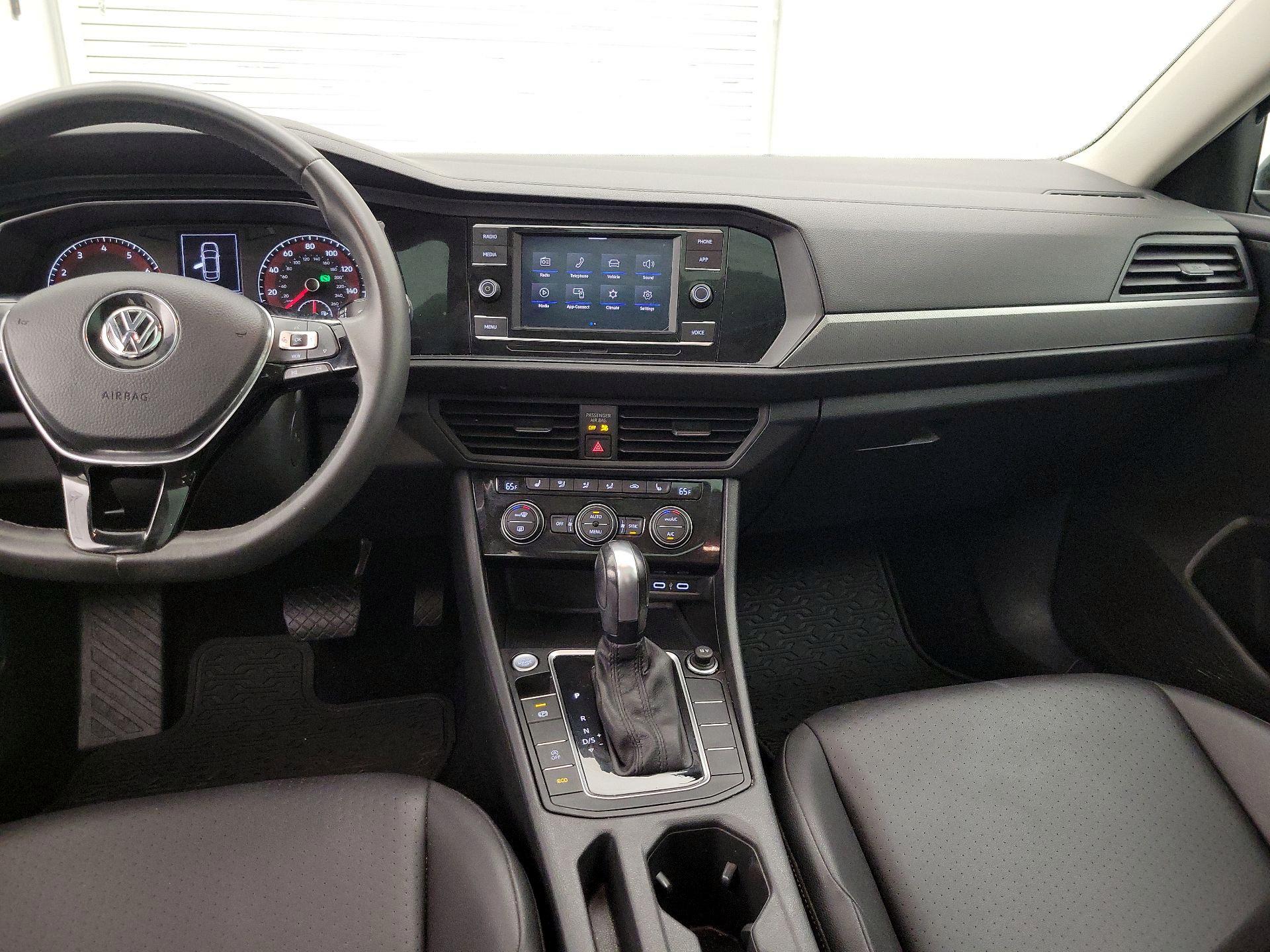 Thumbnail: 2020 Volkswagen Jetta - 9