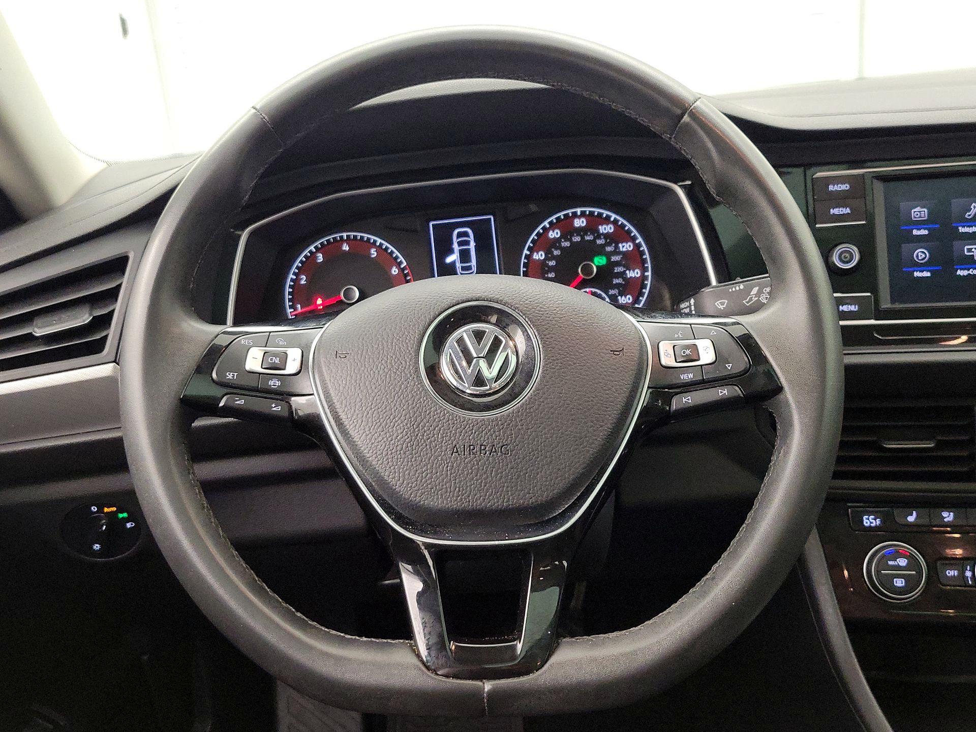 Thumbnail: 2020 Volkswagen Jetta - 10