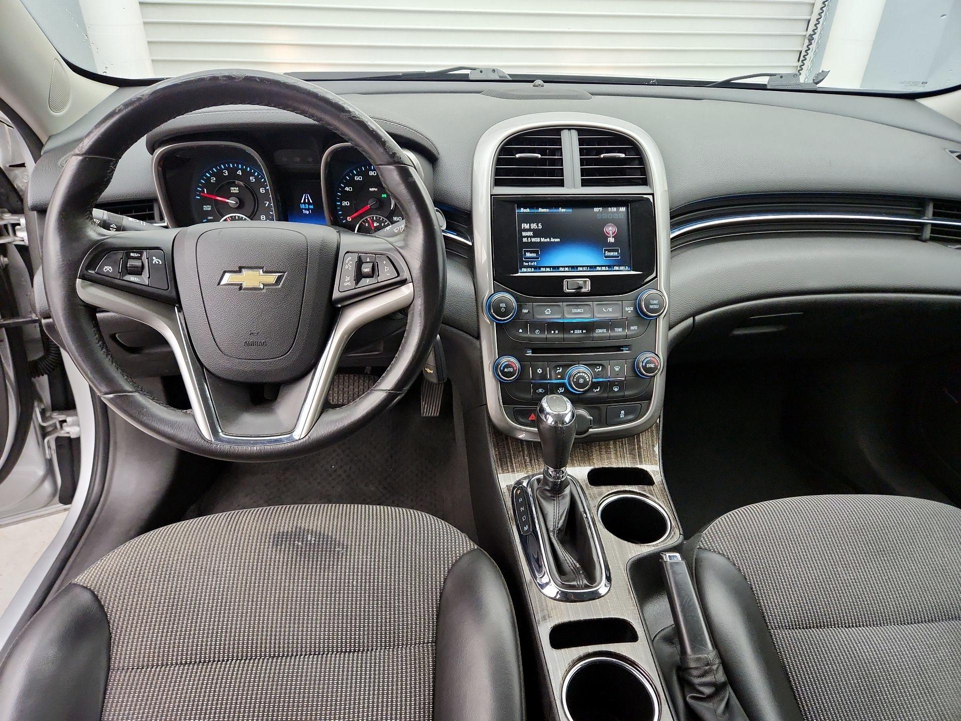 Thumbnail: 2015 Chevrolet Malibu - 9