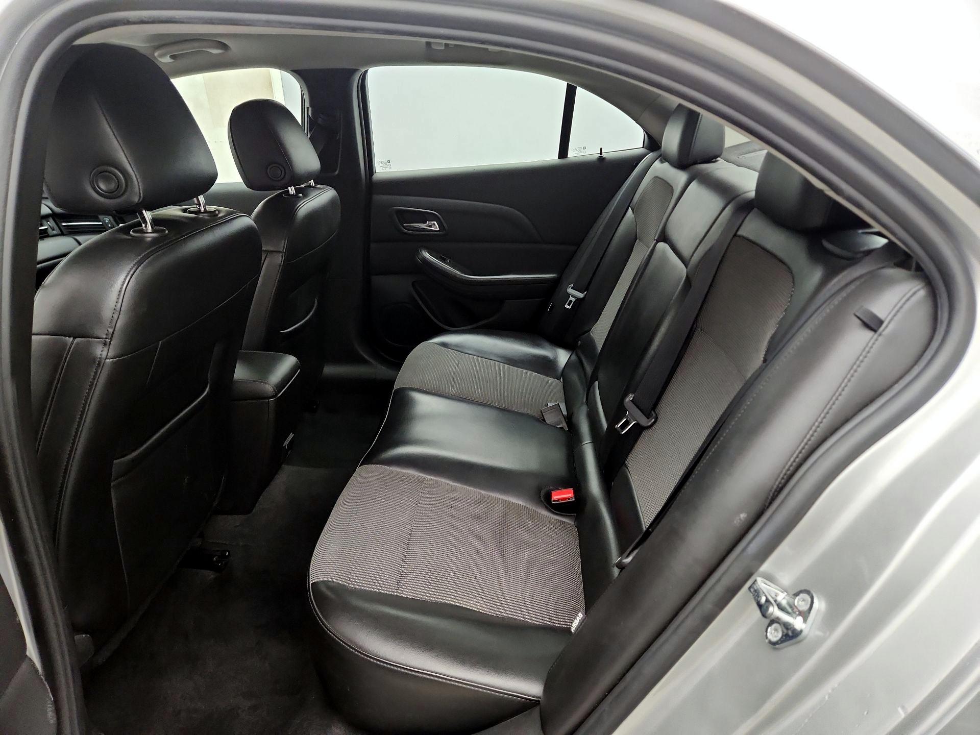 Thumbnail: 2015 Chevrolet Malibu - 18