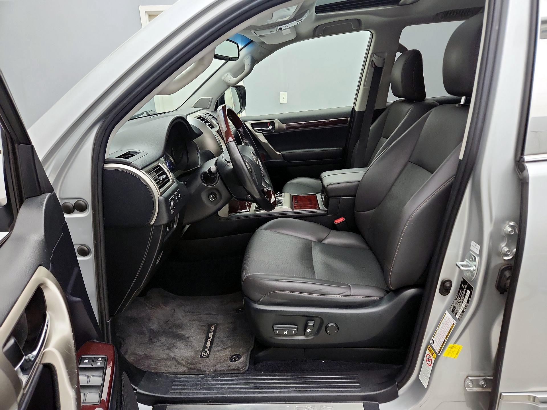 Thumbnail: 2019 Lexus GX - 11