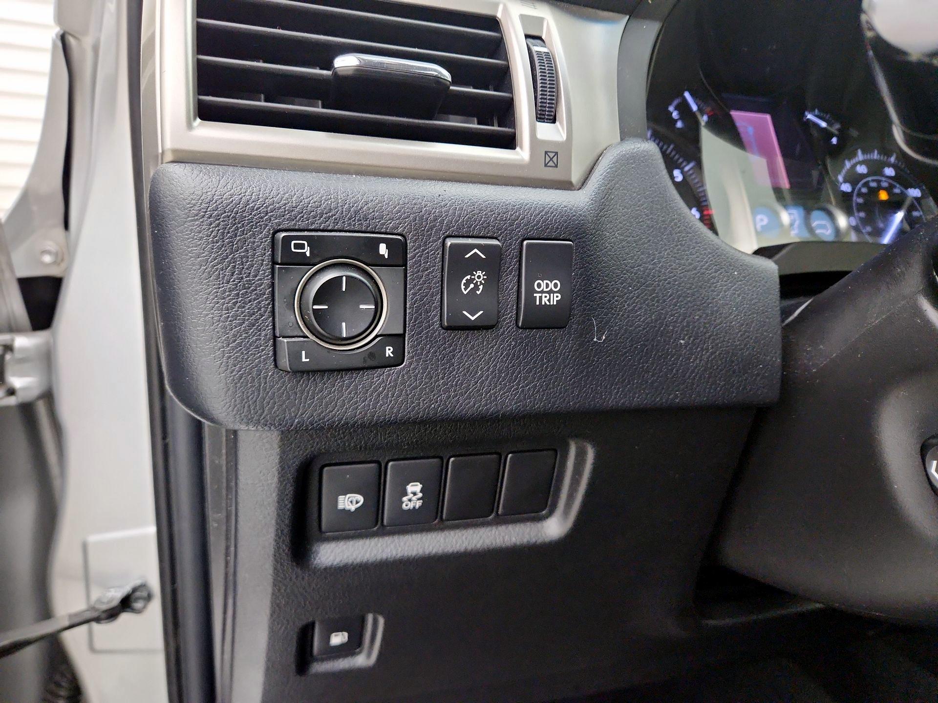 Thumbnail: 2019 Lexus GX - 13