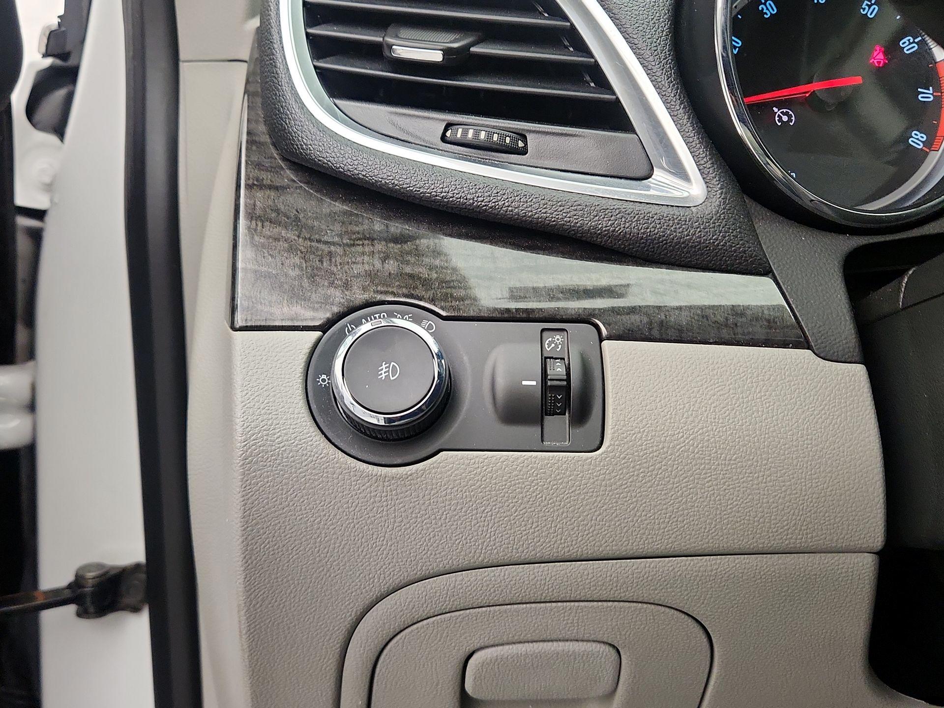 Thumbnail: 2016 Buick Encore - 13