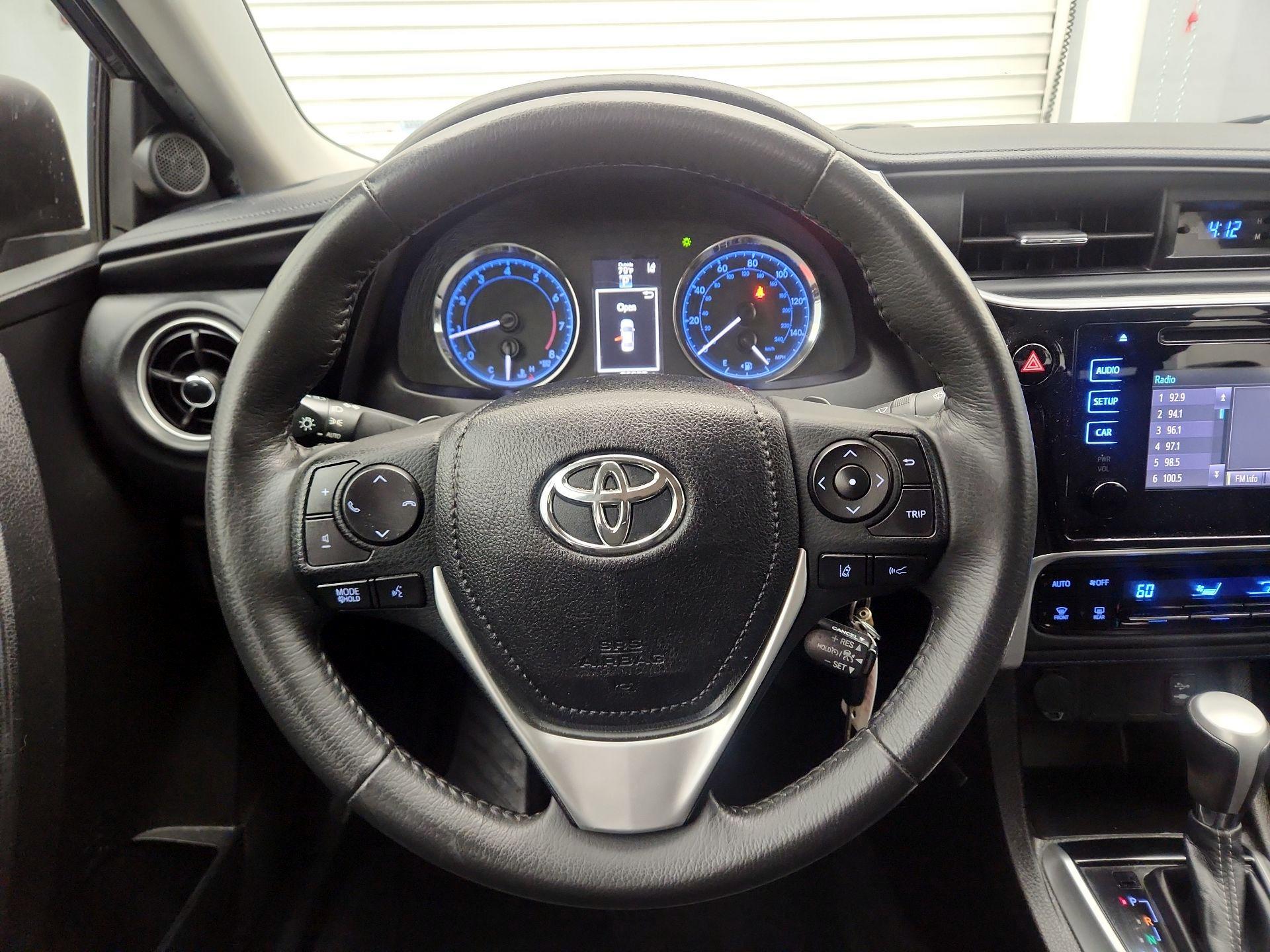 Thumbnail: 2018 Toyota Corolla - 10