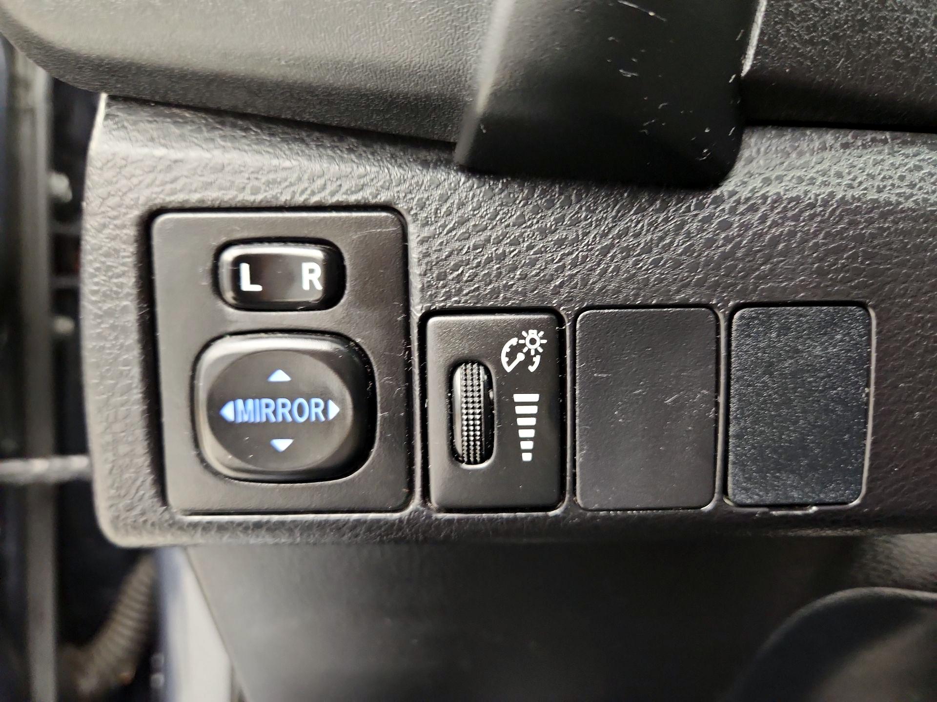 Thumbnail: 2018 Toyota Corolla - 13