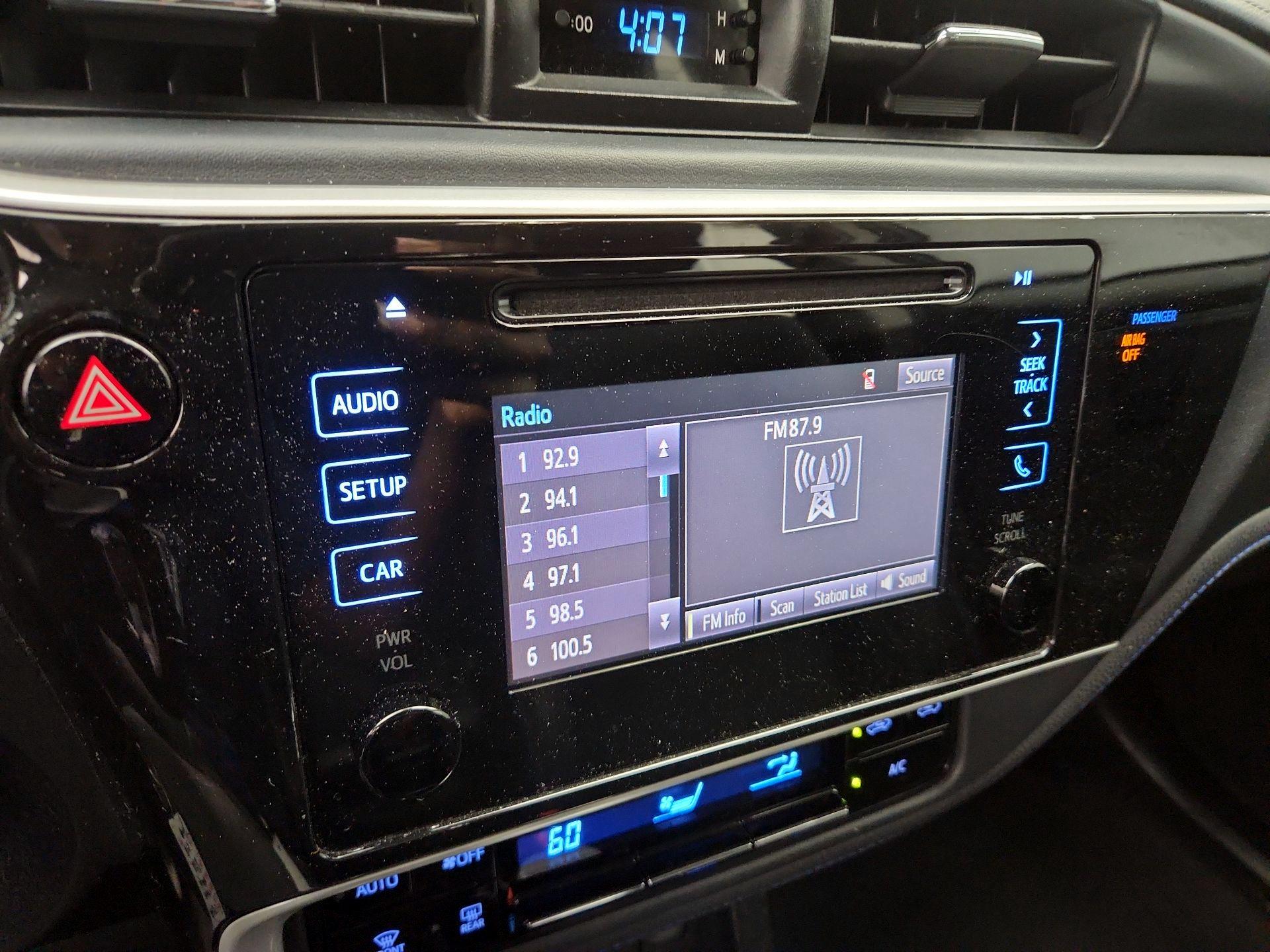 Thumbnail: 2018 Toyota Corolla - 15