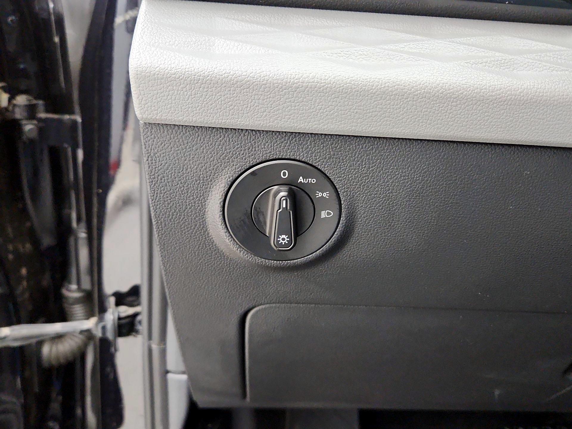 Thumbnail: 2022 Volkswagen Taos - 13