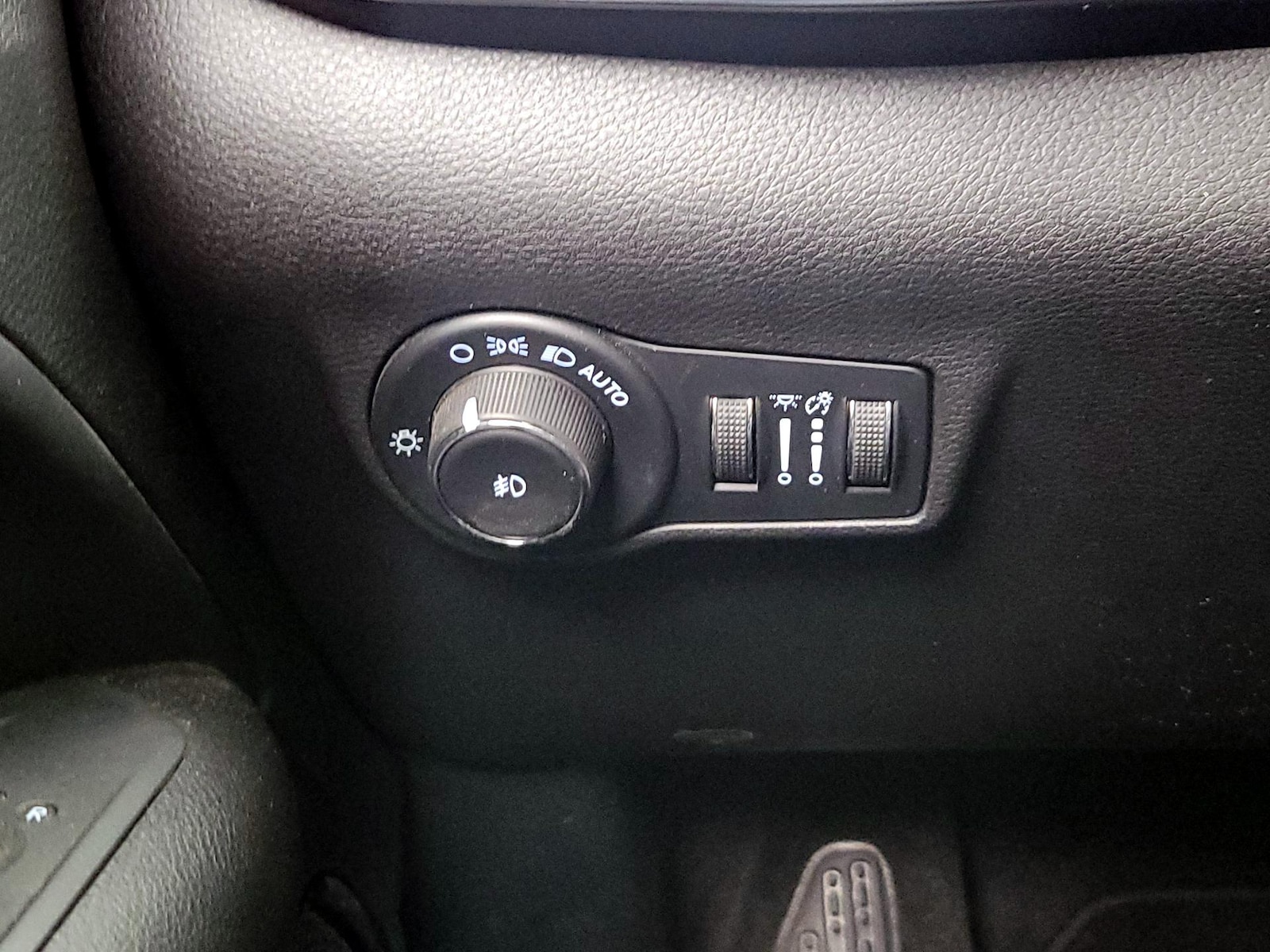 2022 Jeep Compass (RED) Edition - Photo 14
