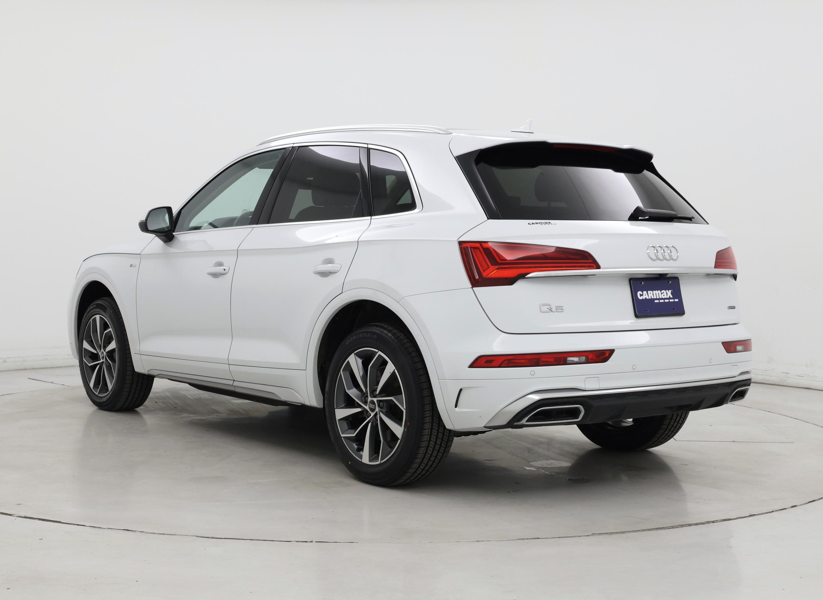 Thumbnail: 2023 Audi Q5 - 2