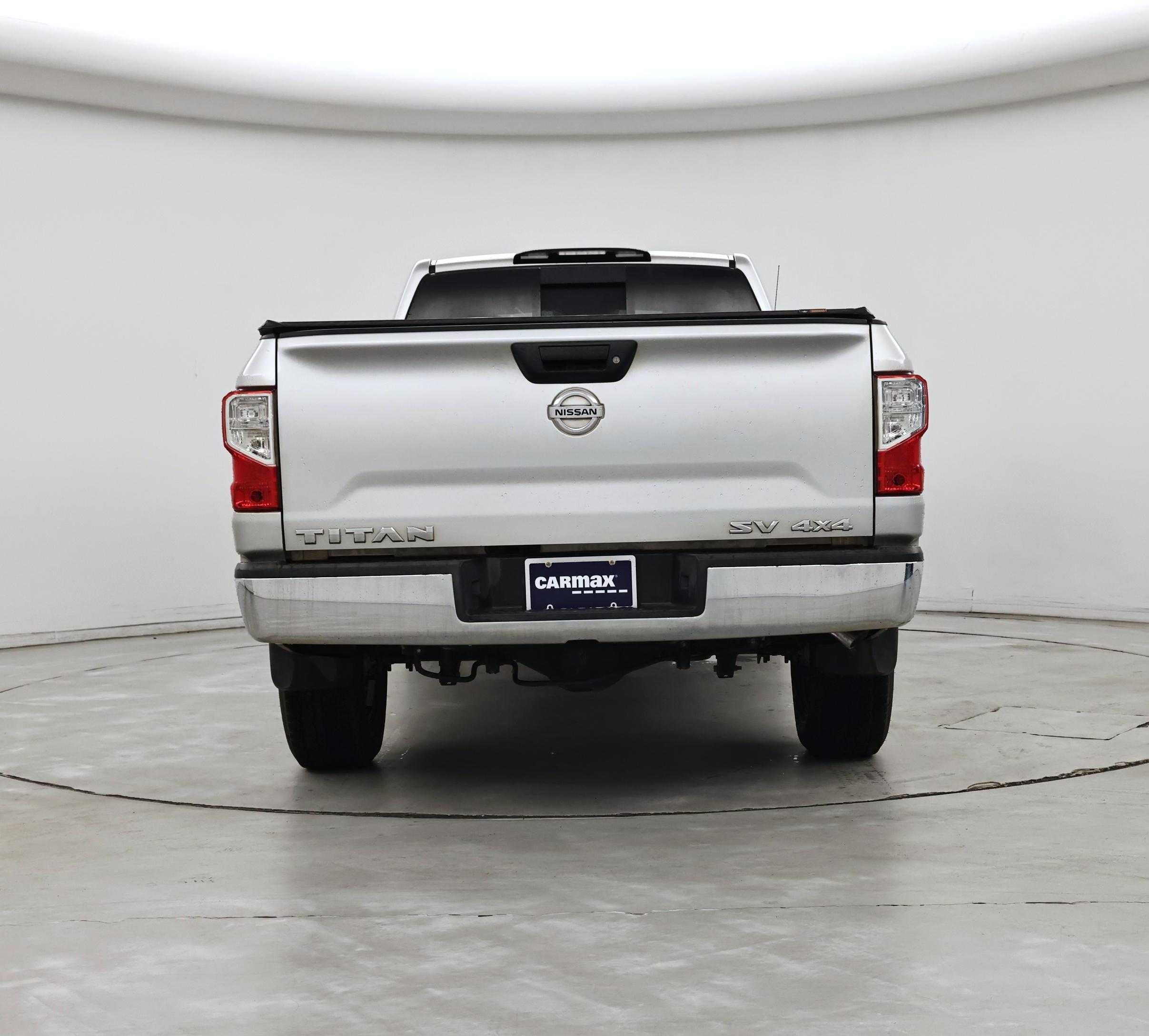 Thumbnail: 2017 Nissan Titan - 6