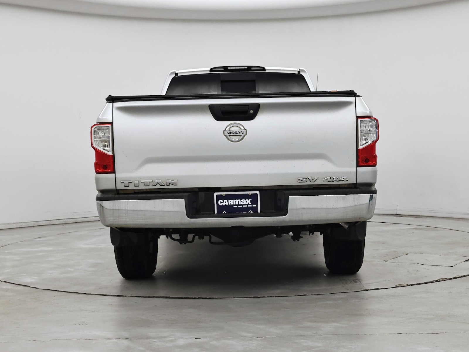 2017 Nissan Titan SV - Photo 7