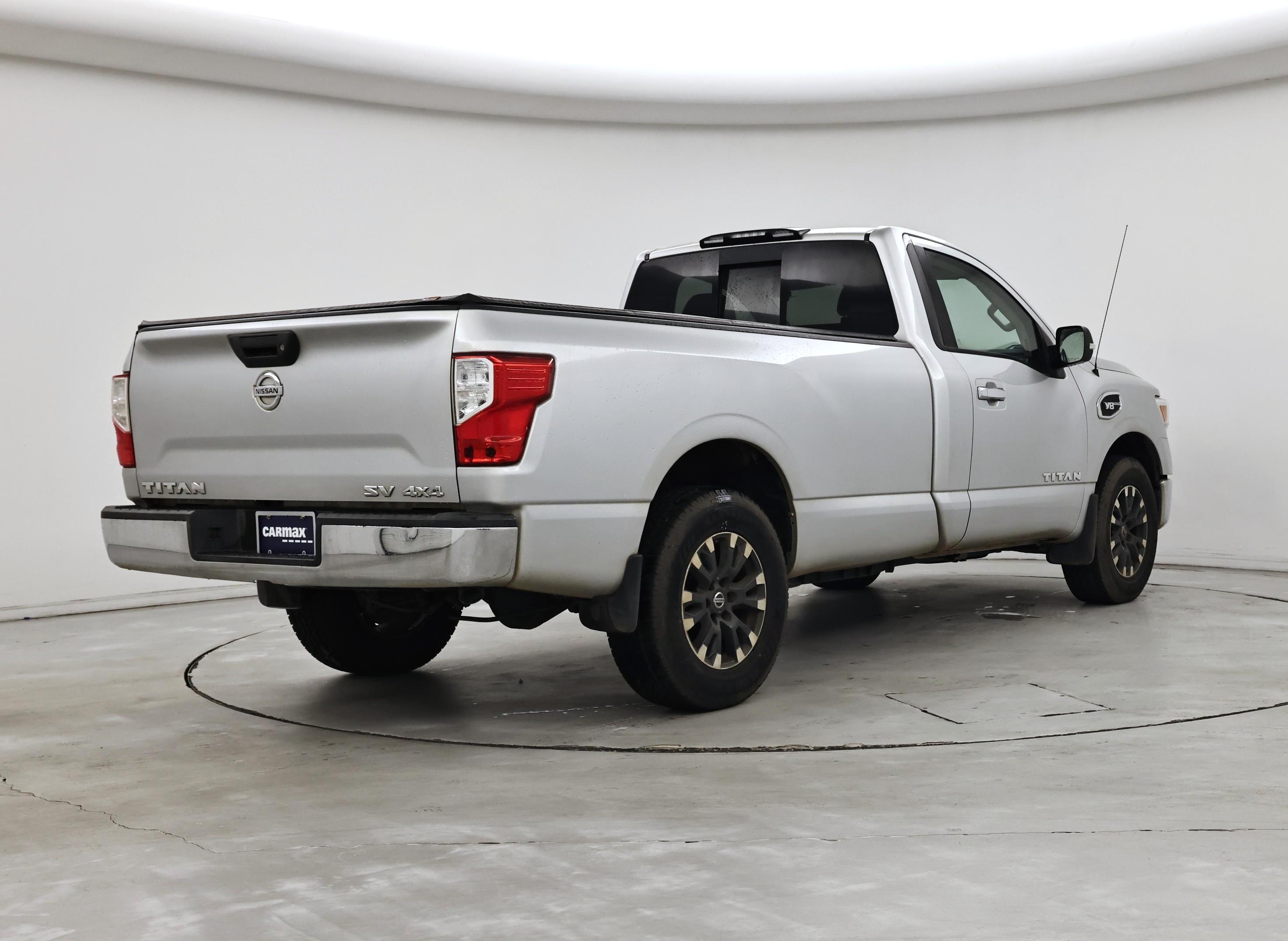 Thumbnail: 2017 Nissan Titan - 8