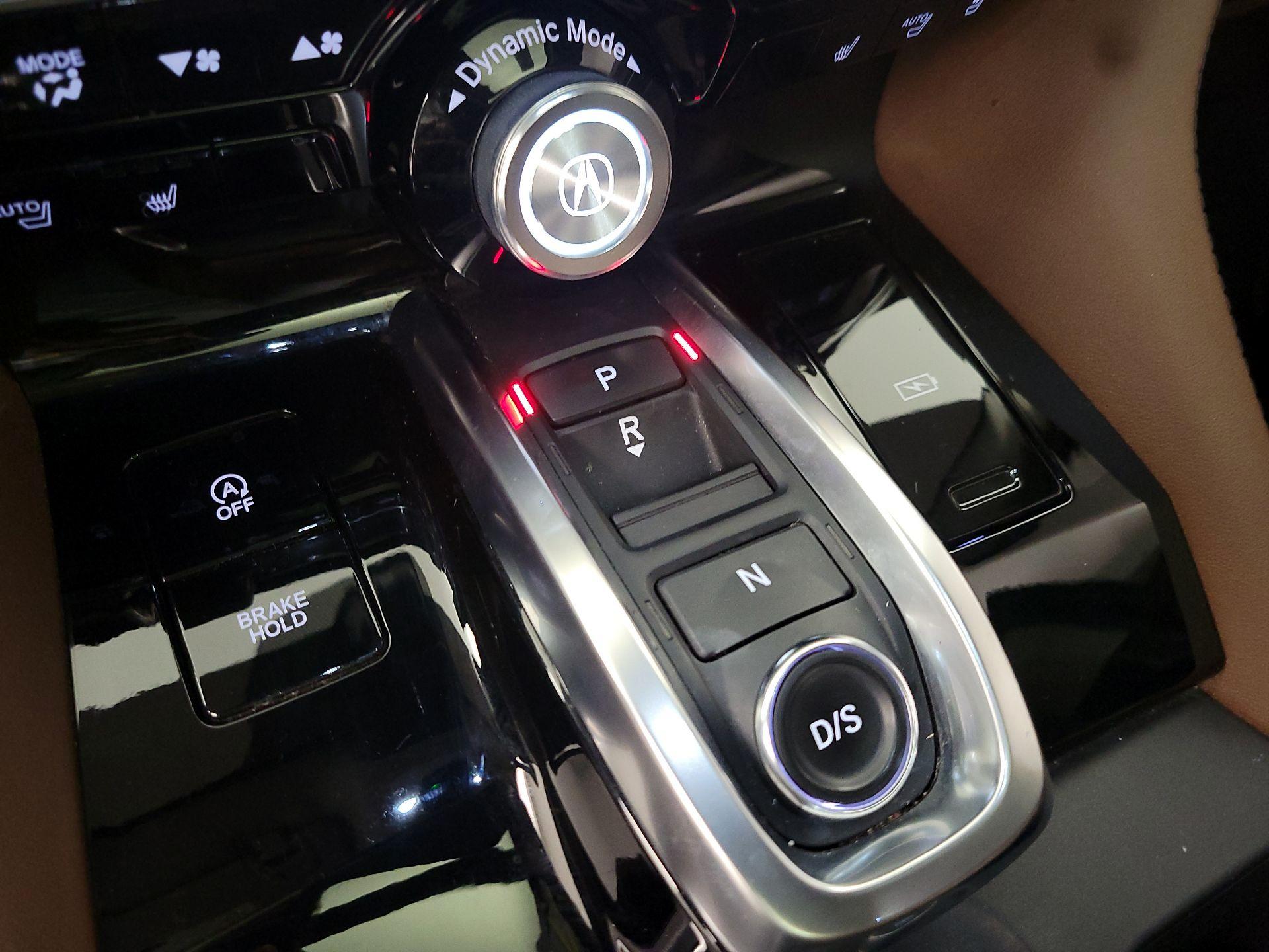 Thumbnail: 2022 Acura MDX - 18