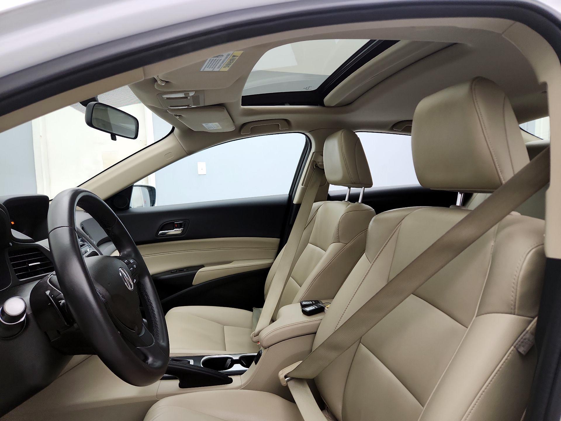 Thumbnail: 2017 Acura ILX - 18