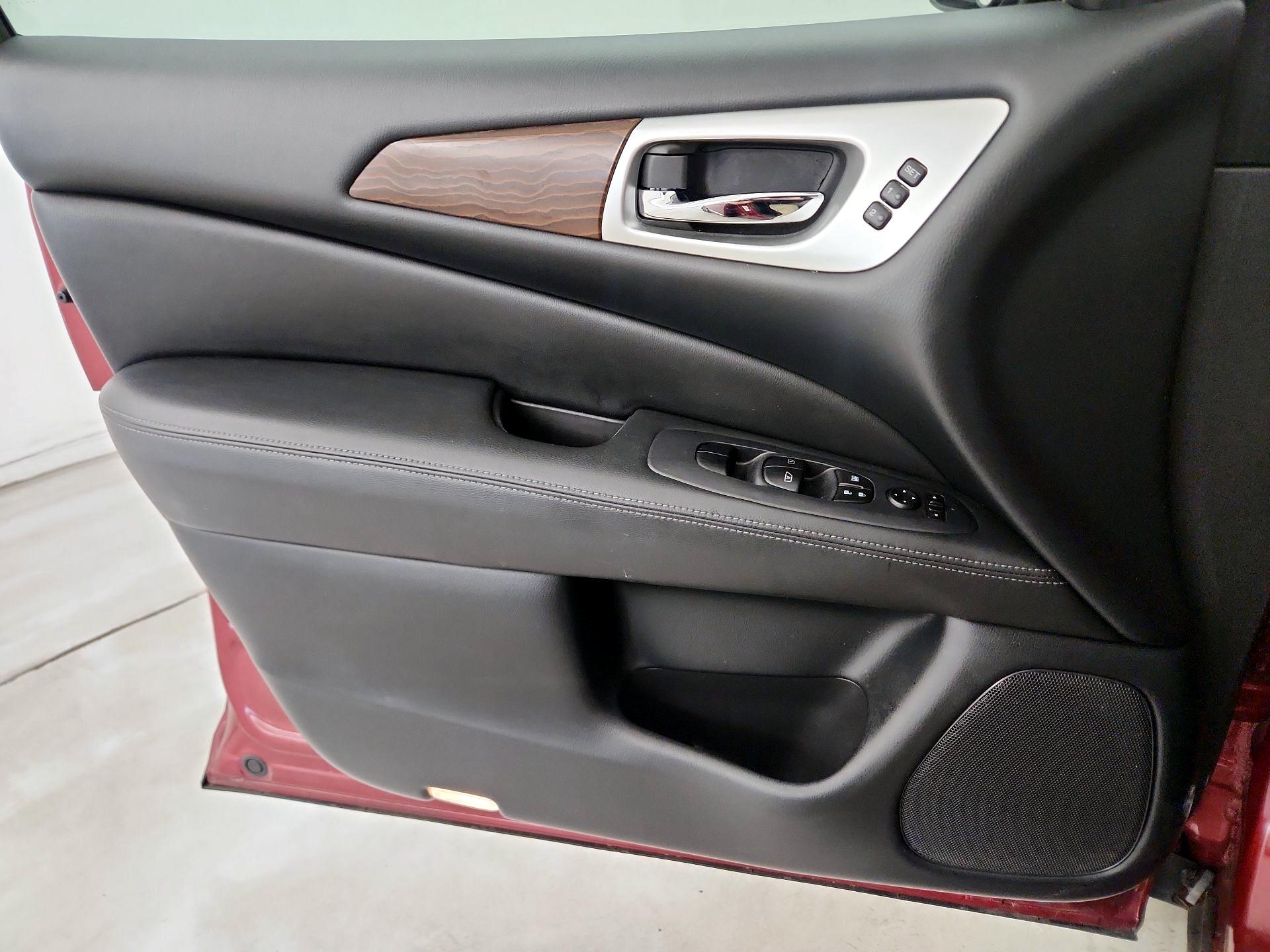 Thumbnail: 2018 Nissan Pathfinder - 12
