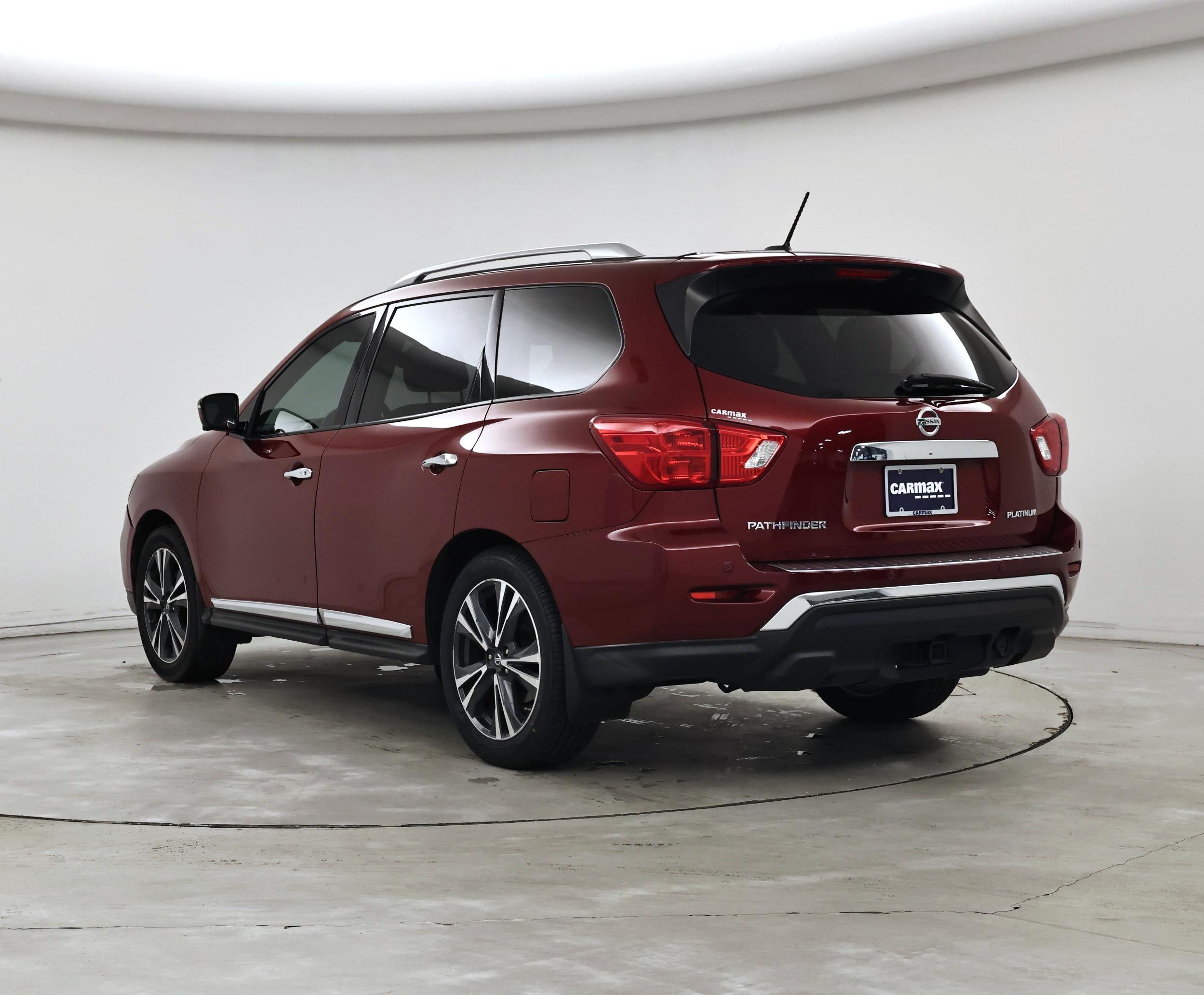 Thumbnail: 2018 Nissan Pathfinder - 2