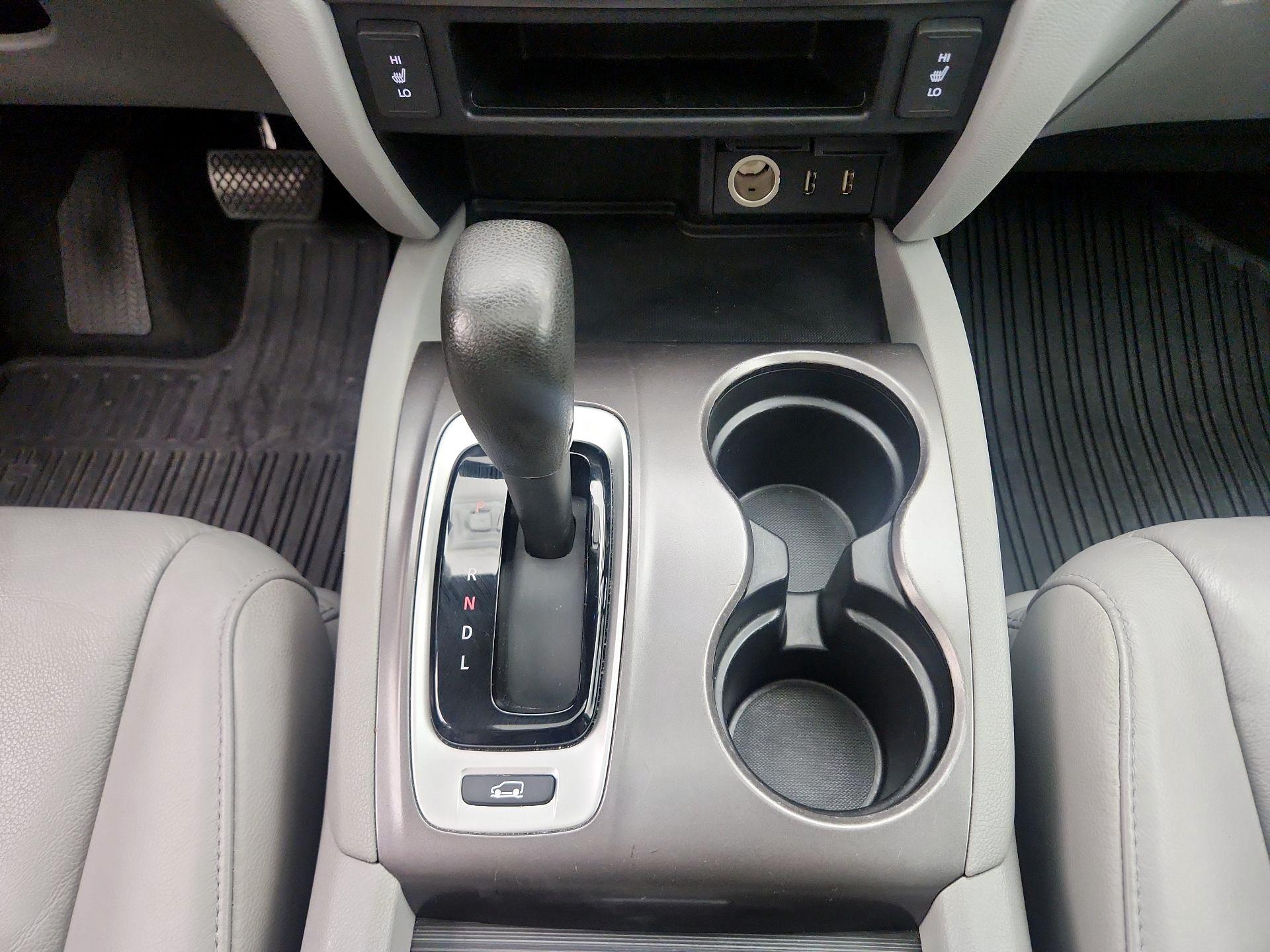 Thumbnail: 2016 Honda Pilot - 17