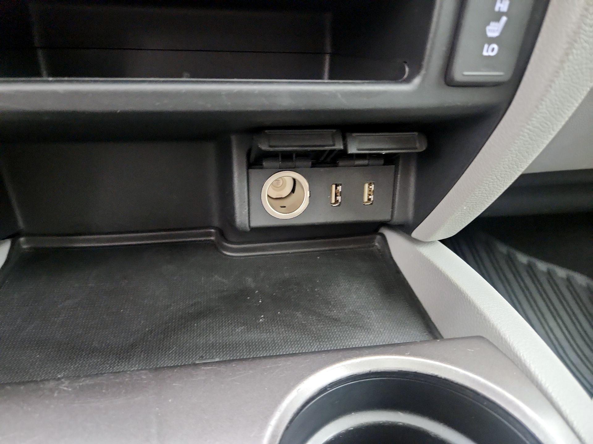 Thumbnail: 2016 Honda Pilot - 18