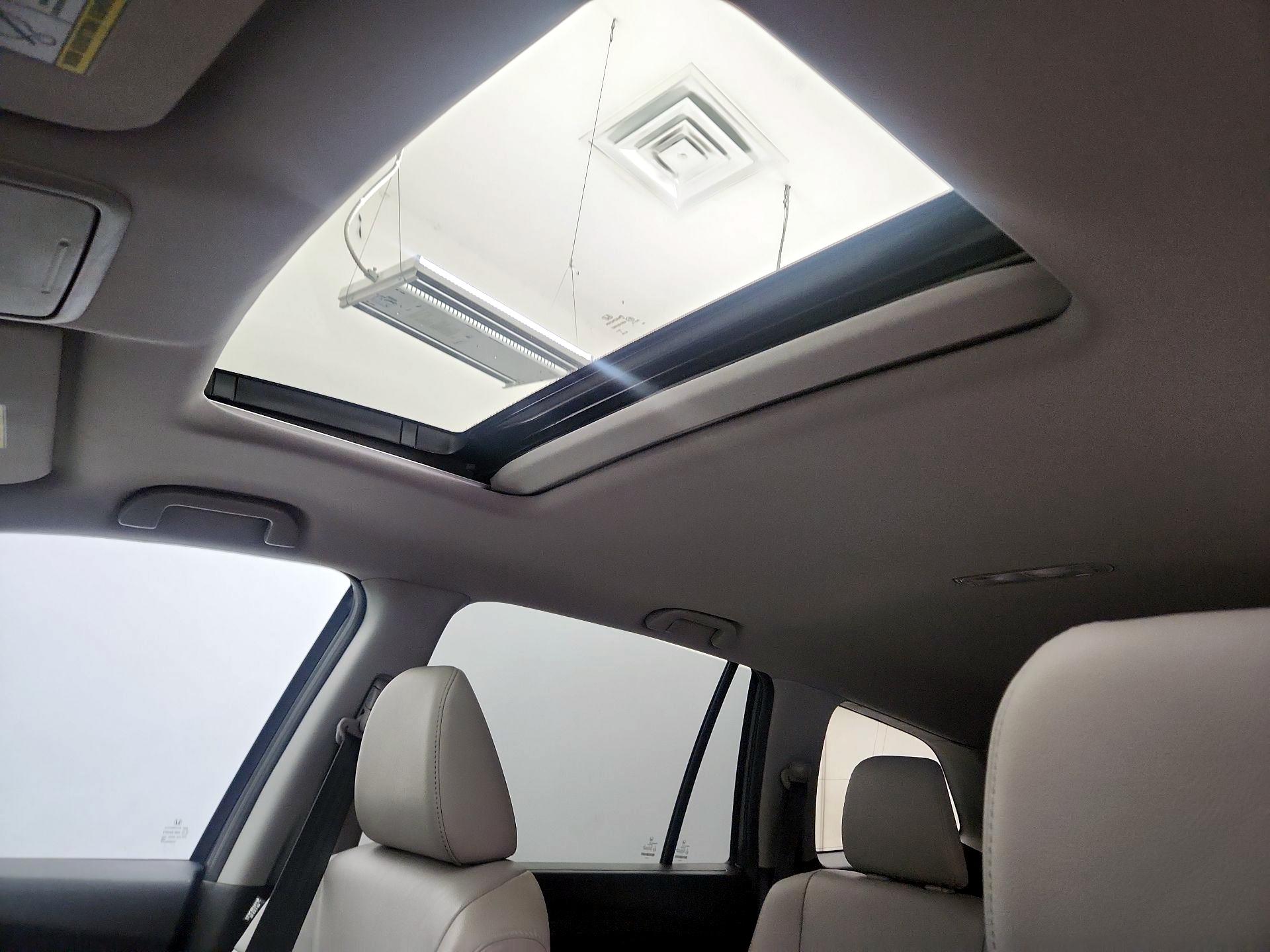 Thumbnail: 2016 Honda Pilot - 19