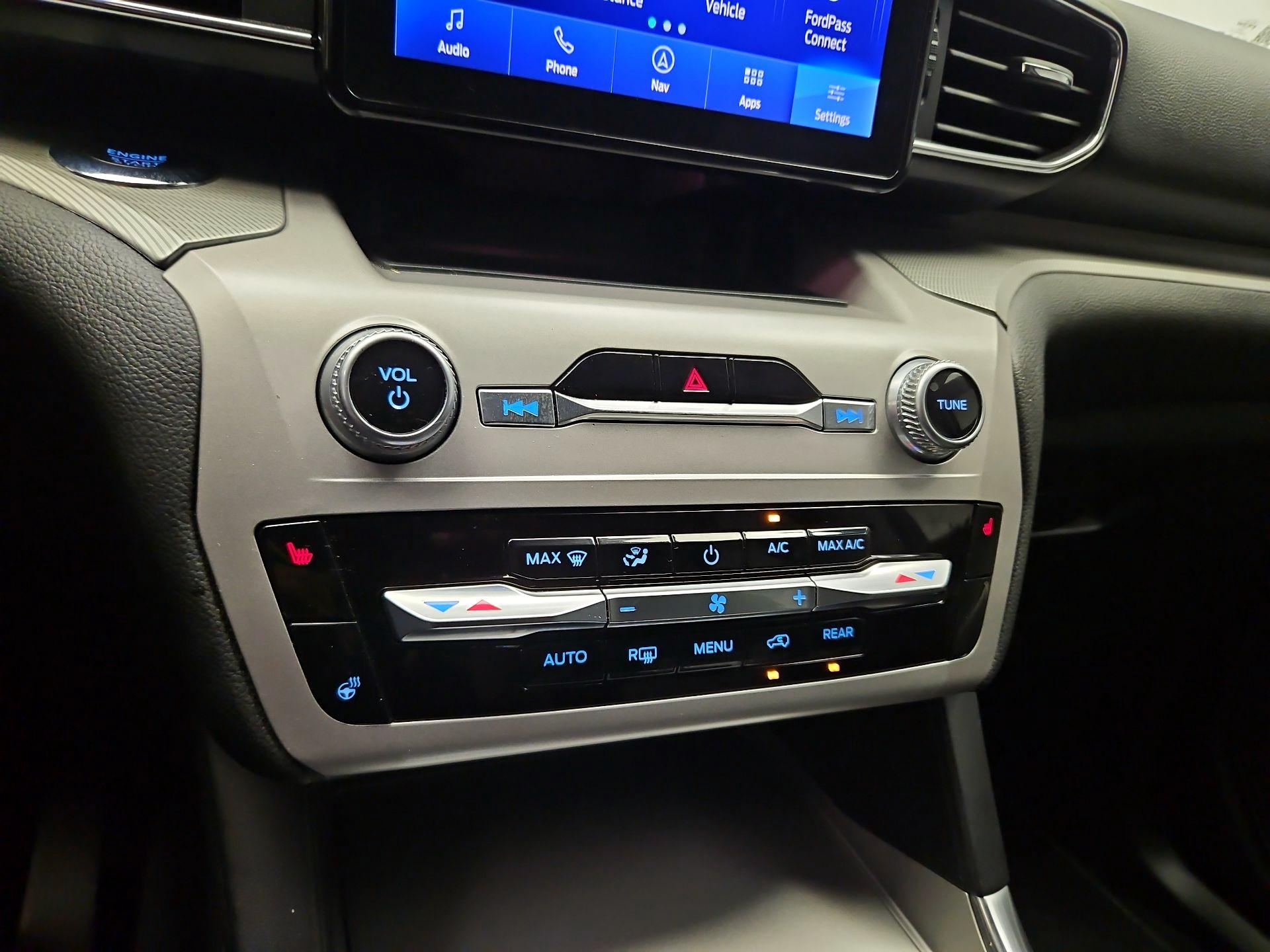 Thumbnail: 2023 Ford Explorer - 16