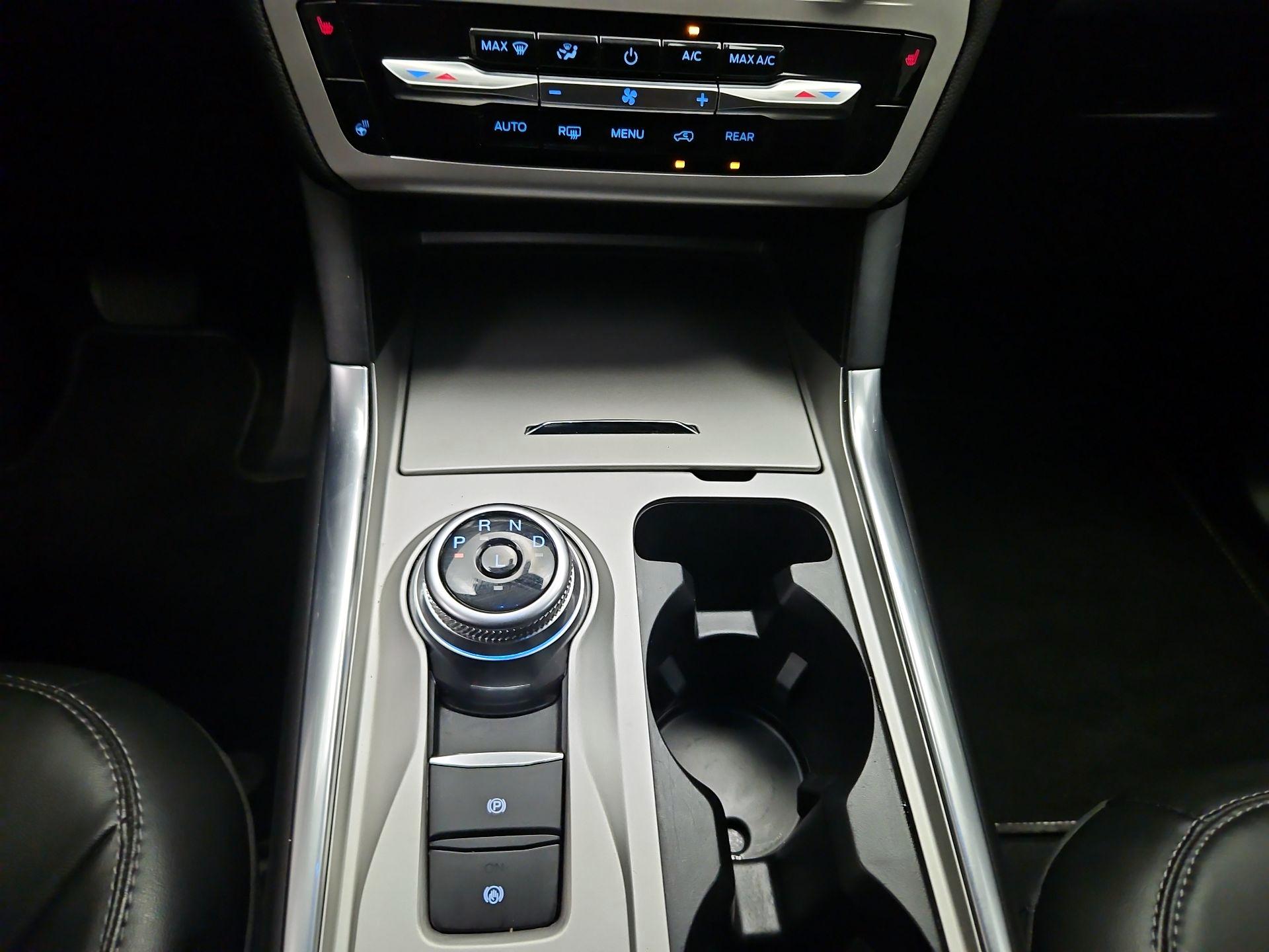 Thumbnail: 2023 Ford Explorer - 17