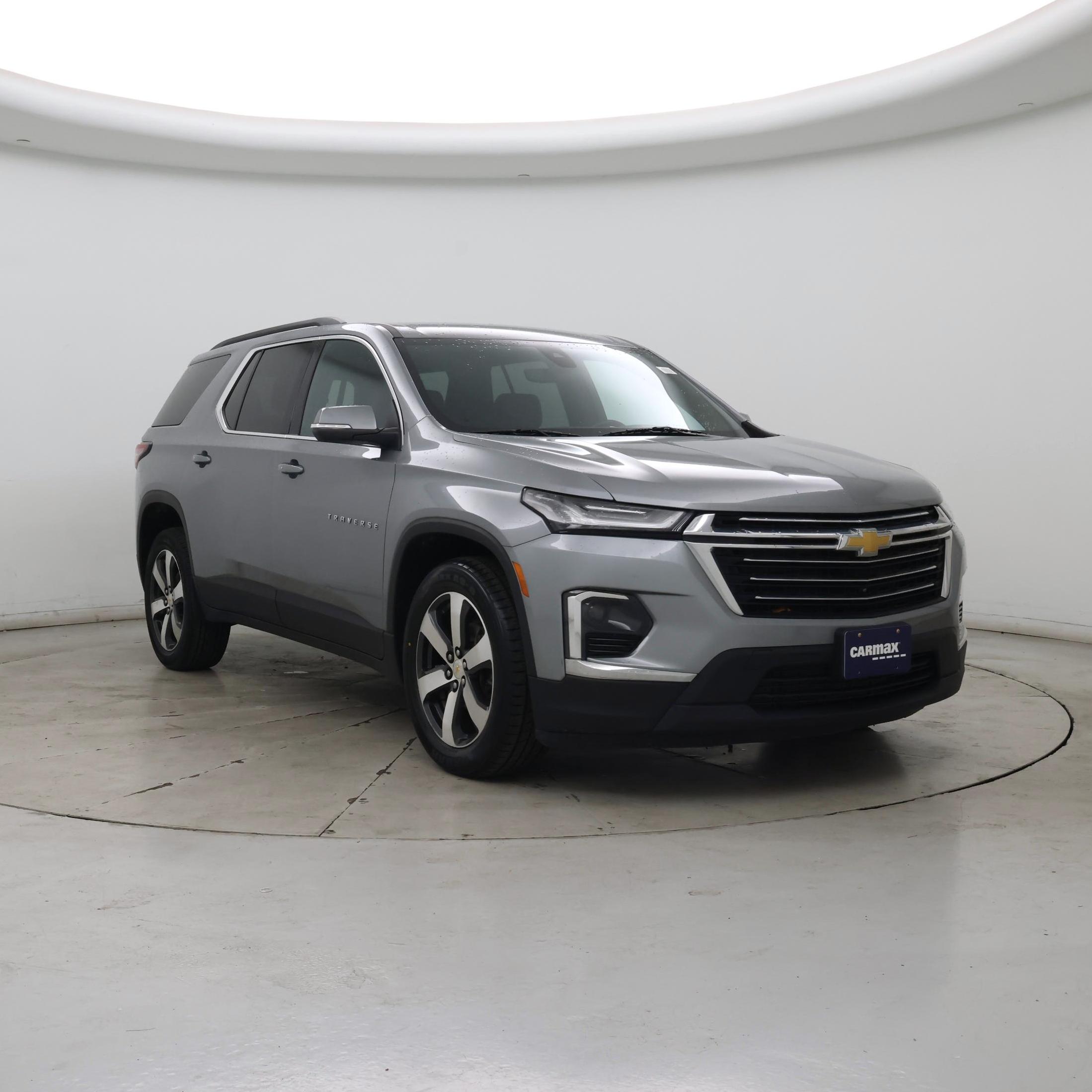Silver 2023 Chevrolet Traverse SUV / Crossover Four-Wheel Drive Automatic