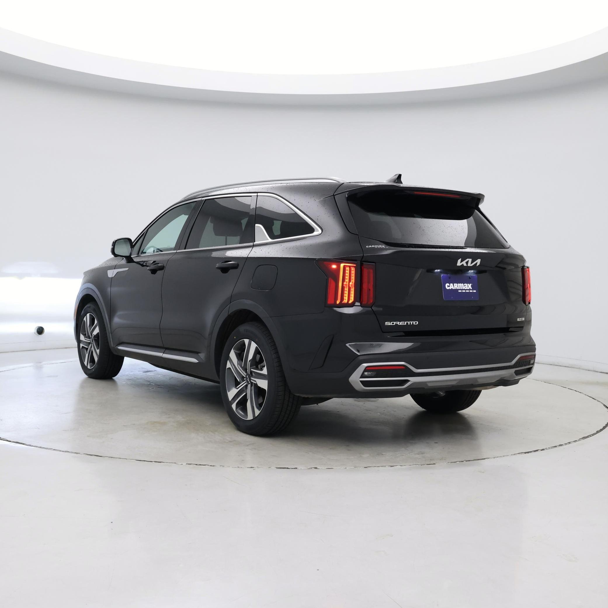 Thumbnail: 2023 Kia Sorento - 2