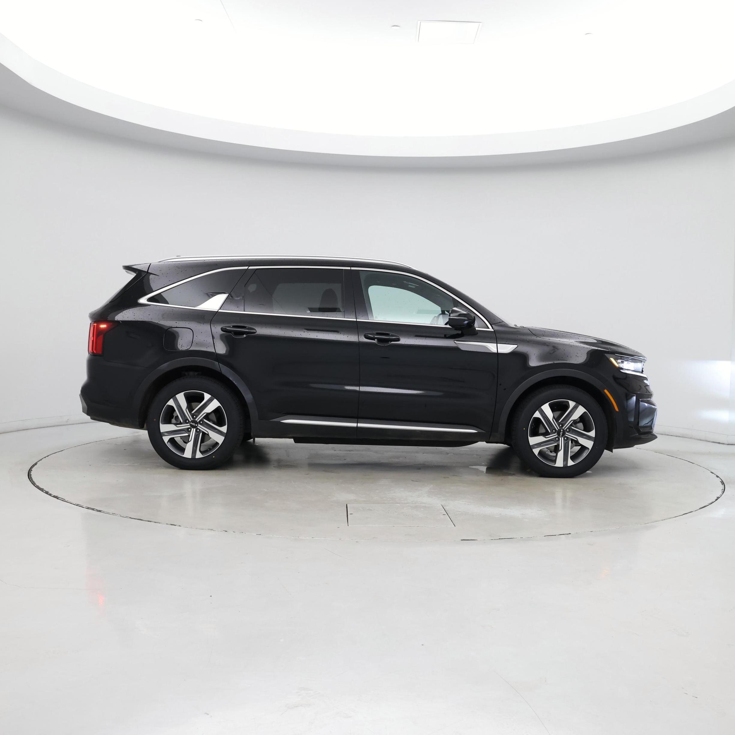 Thumbnail: 2023 Kia Sorento - 7