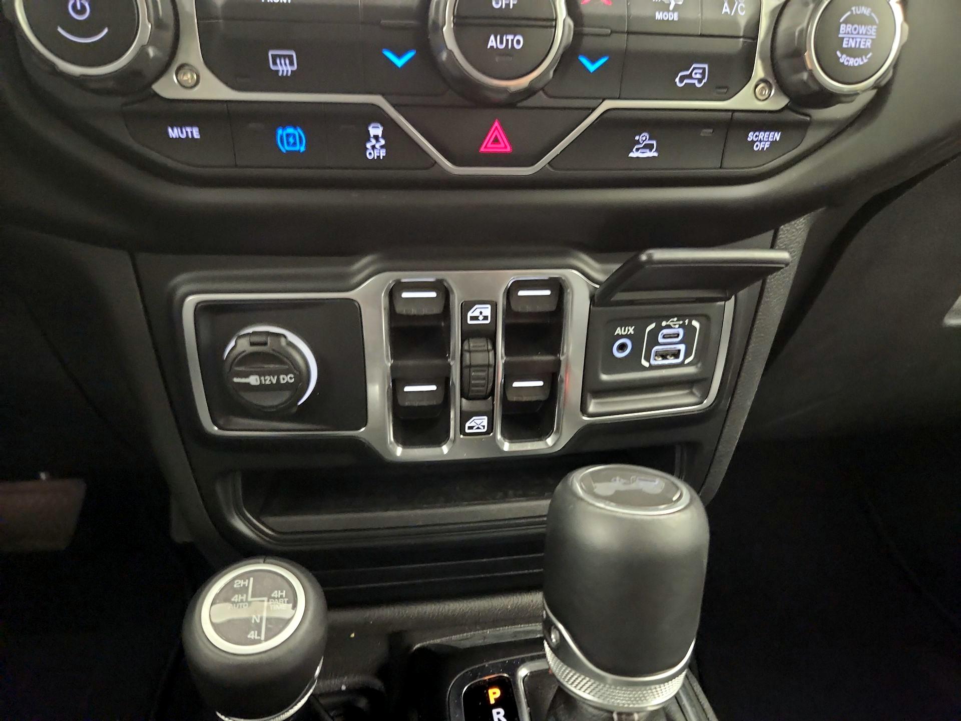 Thumbnail: 2023 Jeep Wrangler - 18