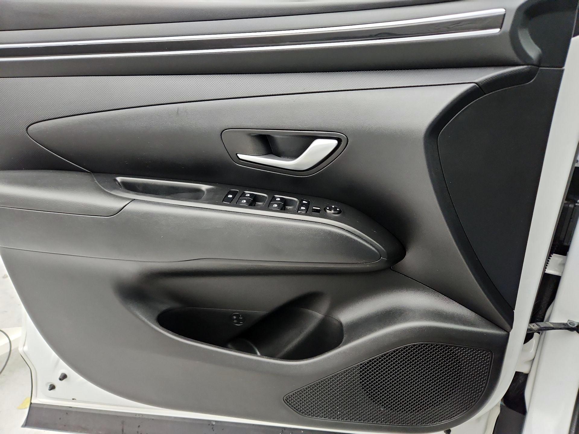 Thumbnail: 2023 Hyundai Tucson - 12