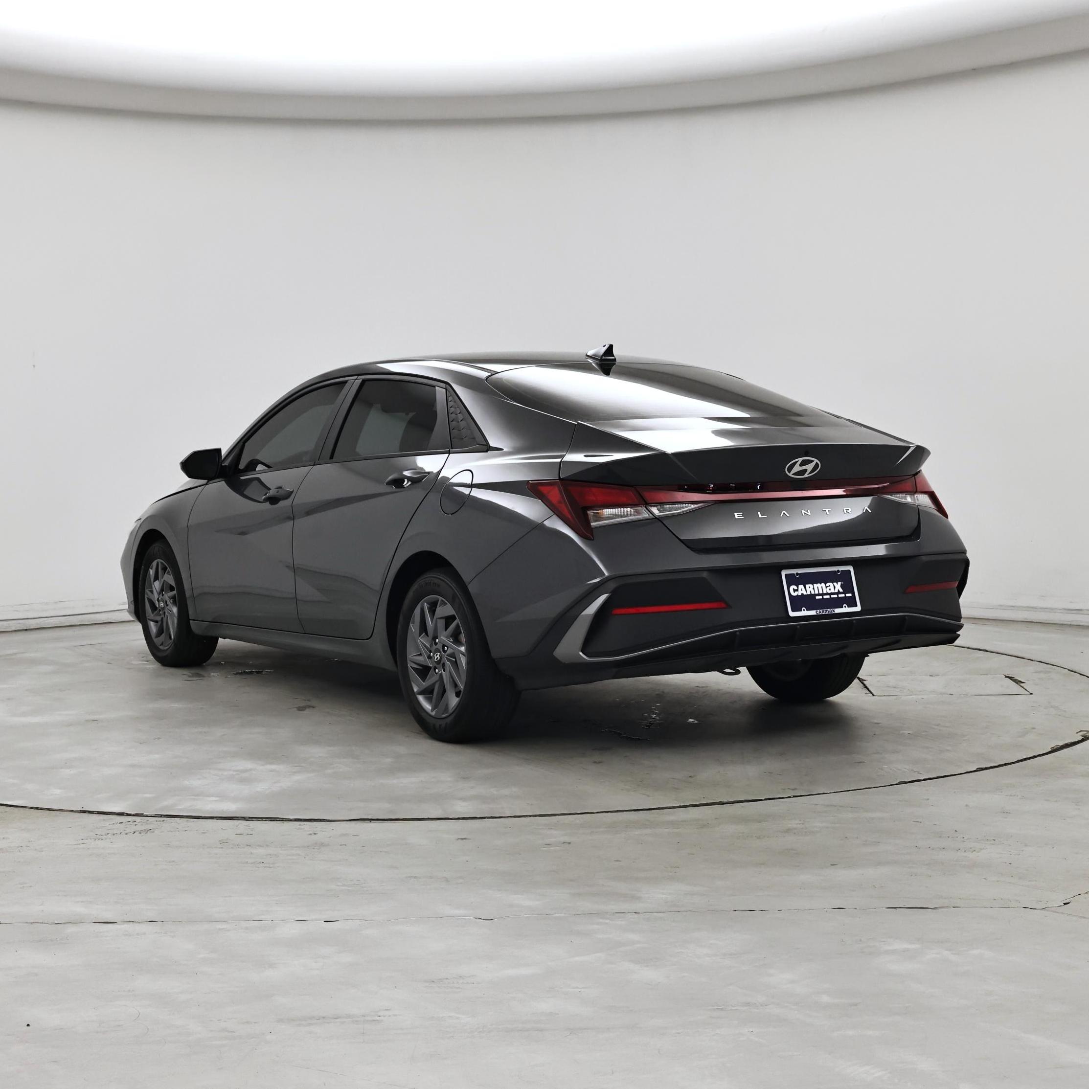 Thumbnail: 2024 Hyundai Elantra - 2