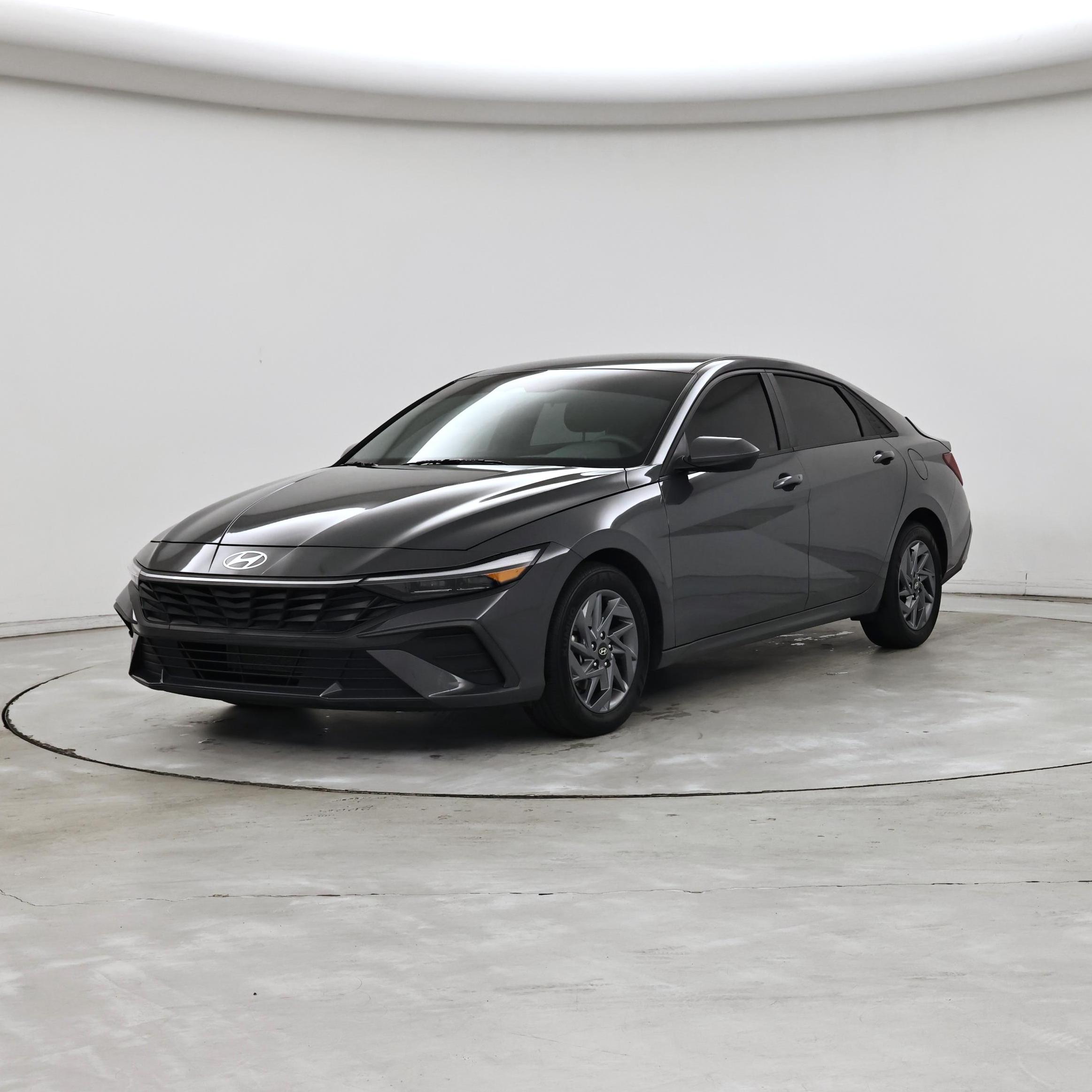 Thumbnail: 2024 Hyundai Elantra - 4