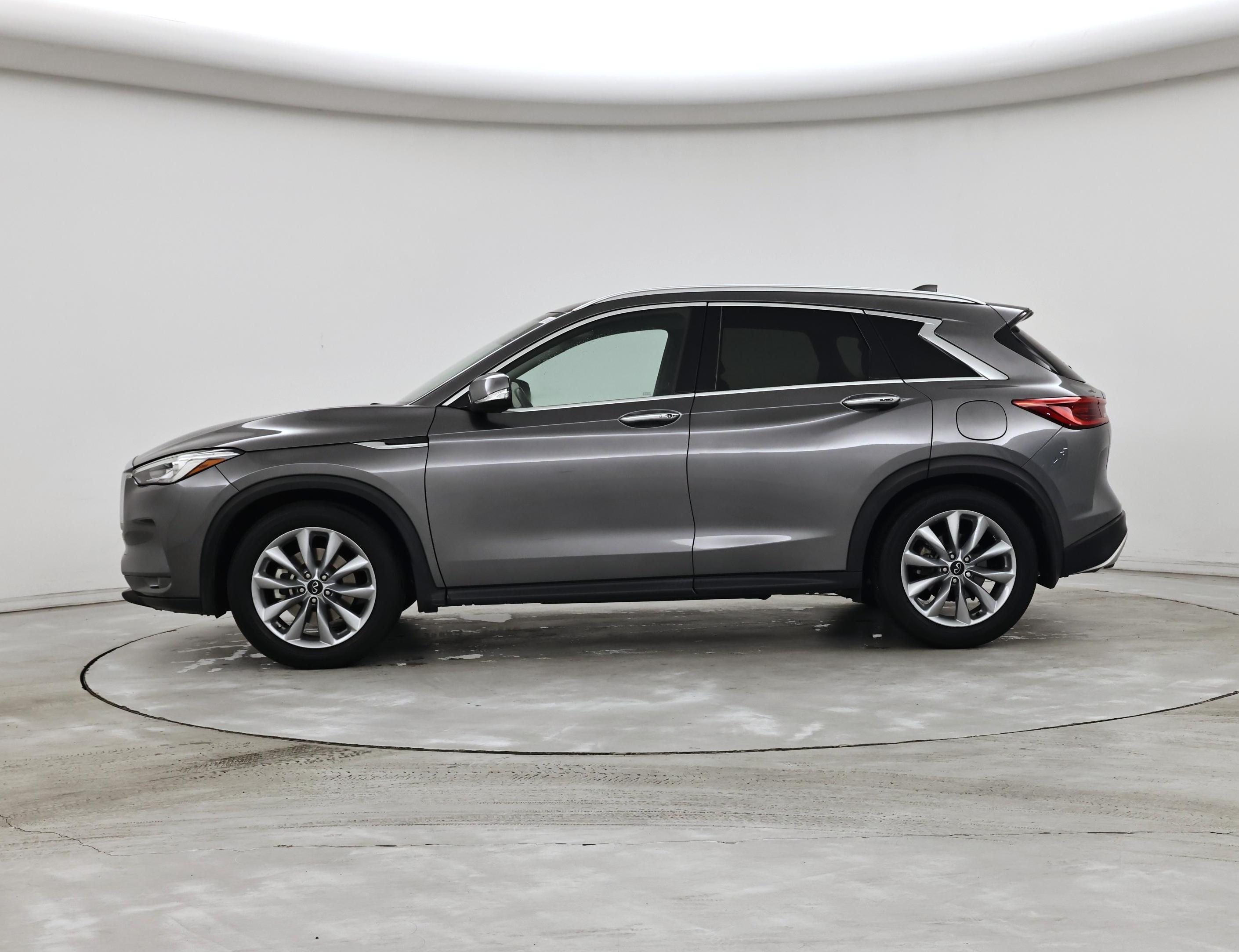 Thumbnail: 2021 INFINITI QX50 - 3