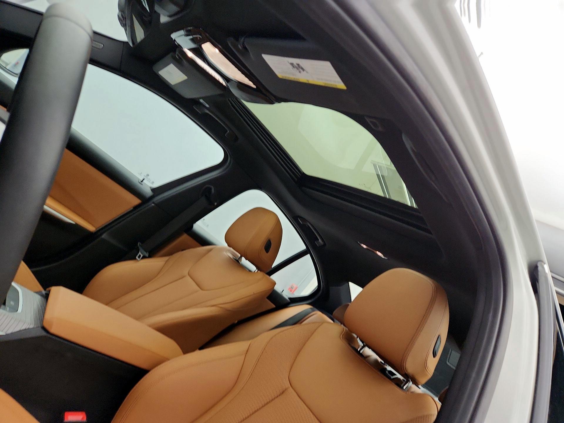 Thumbnail: 2026 BMW 3 Series - 20