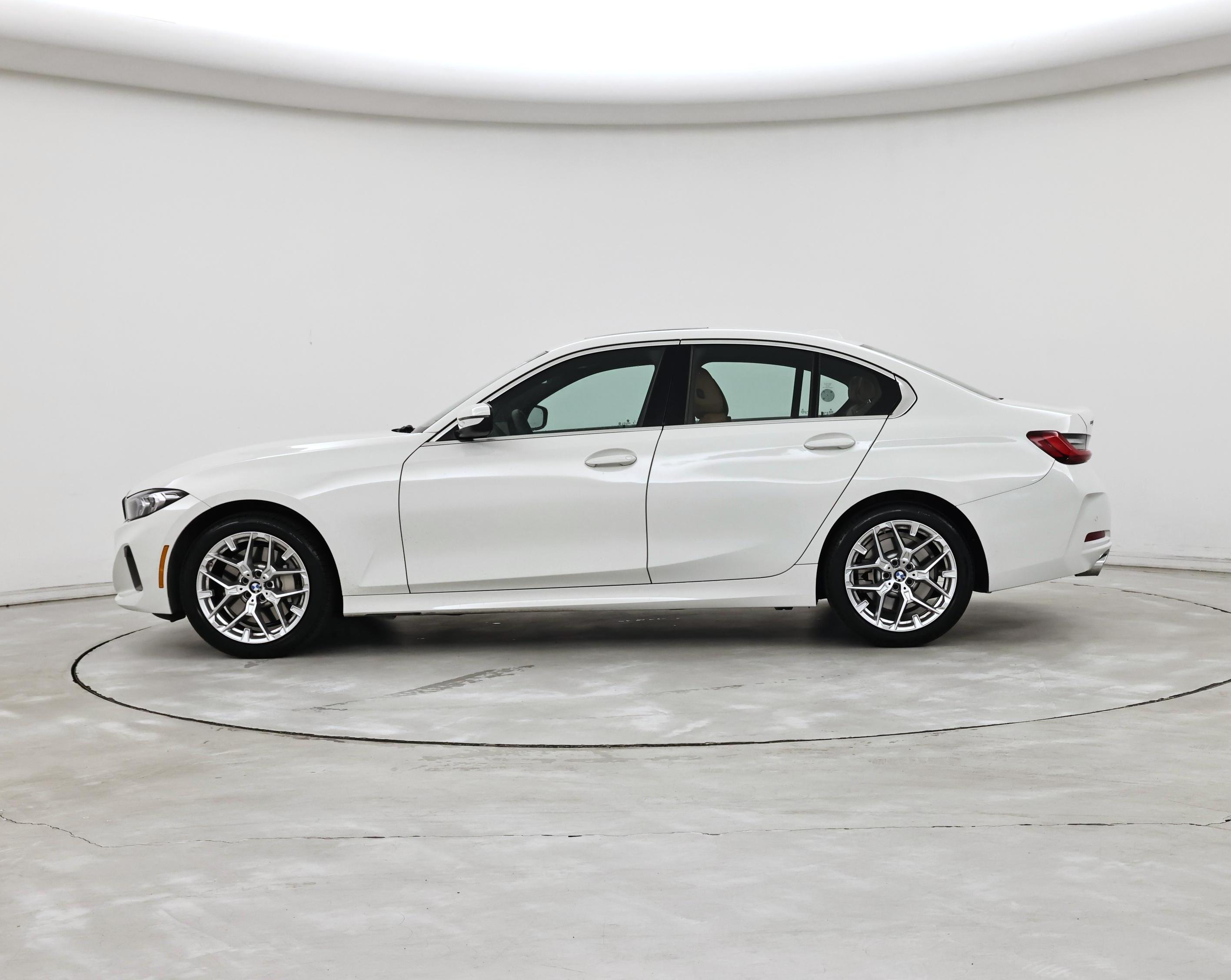 Thumbnail: 2026 BMW 3 Series - 3