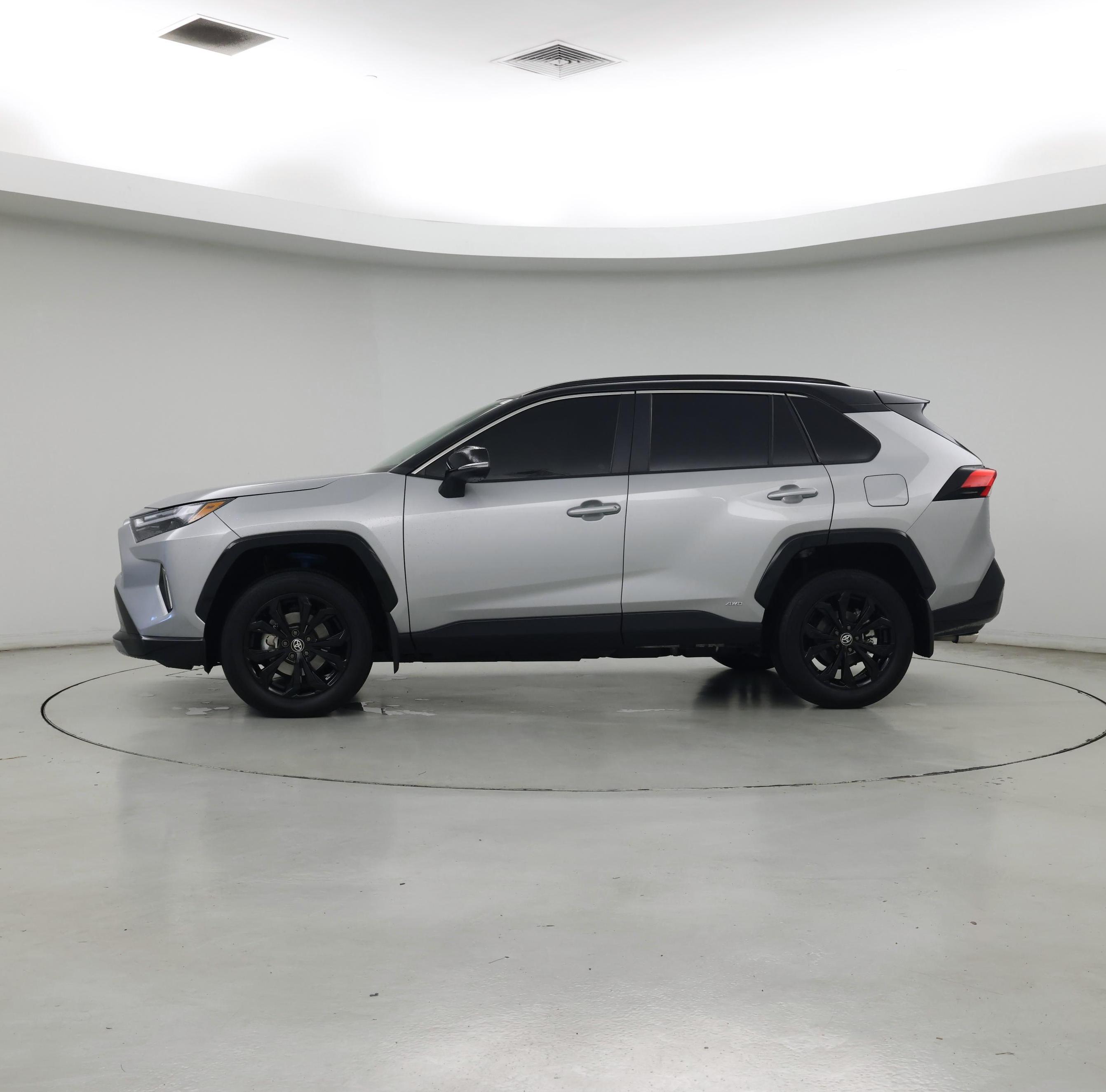 Thumbnail: 2024 Toyota RAV4 - 3