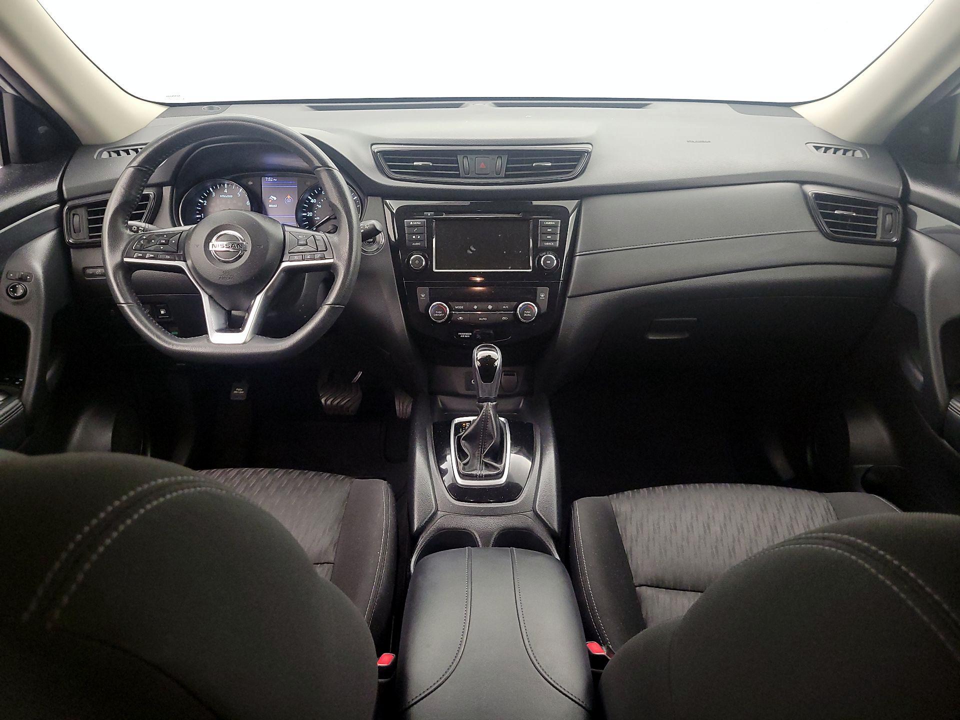 Thumbnail: 2020 Nissan Rogue - 9
